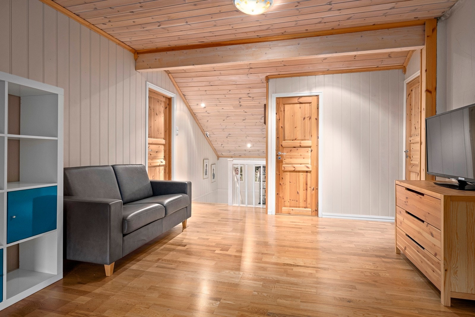 TV-stue i 2.etasje Galleribilde