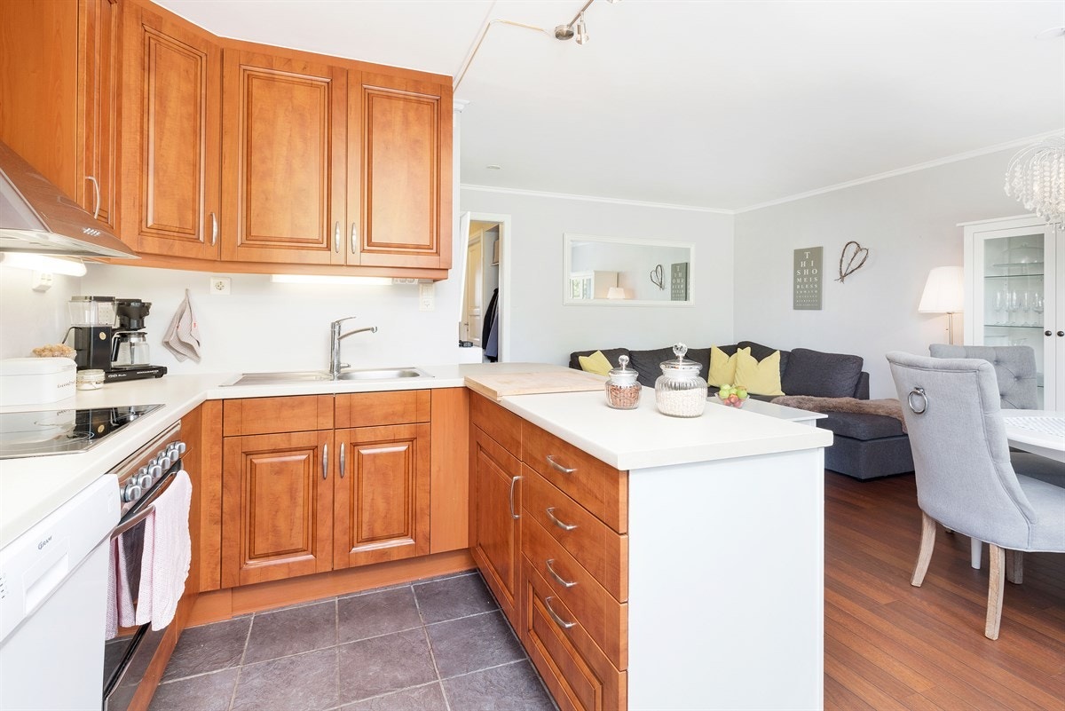 Kjøkken mot stue Galleribilde