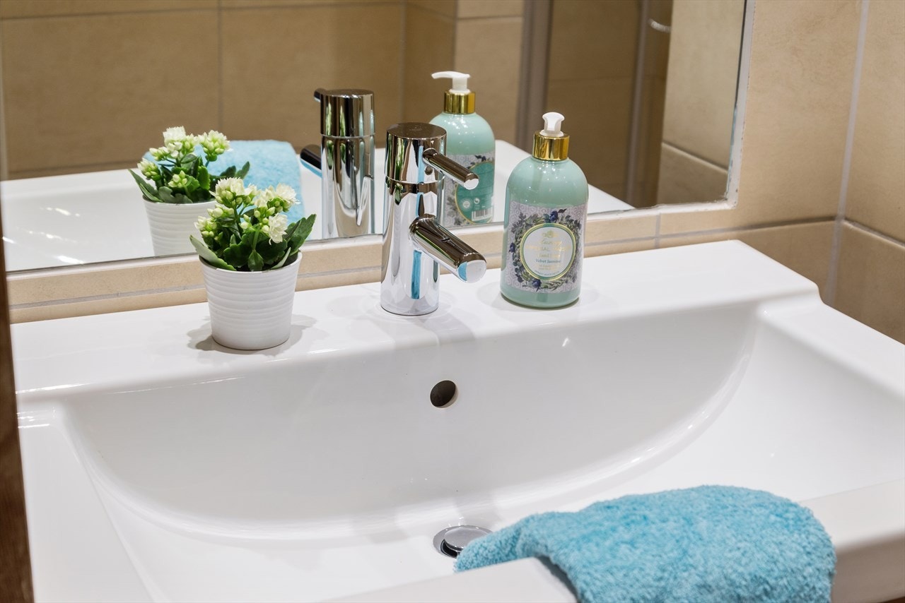 Bad i 1. etasje Galleribilde