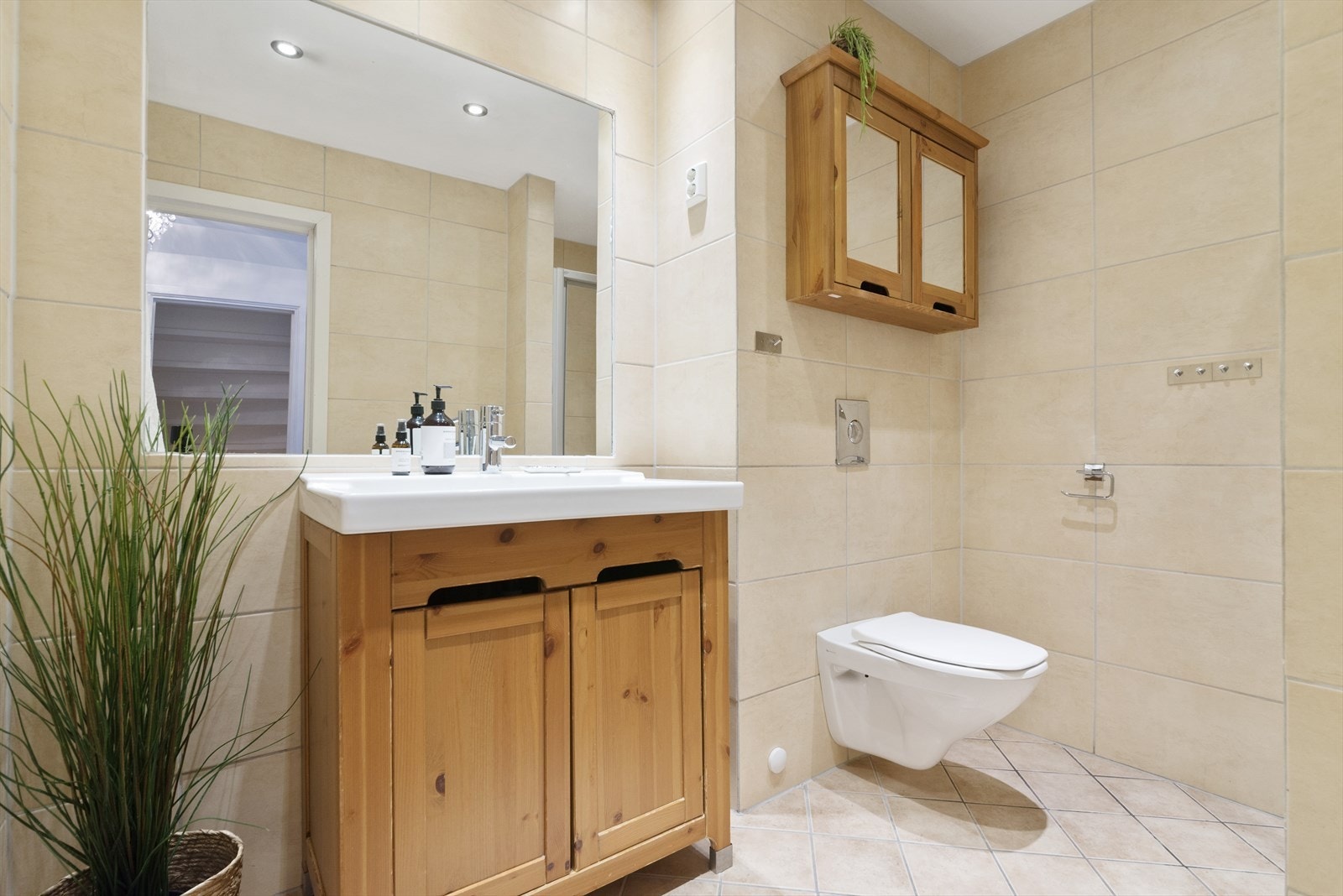 Bad 1. etasje Galleribilde