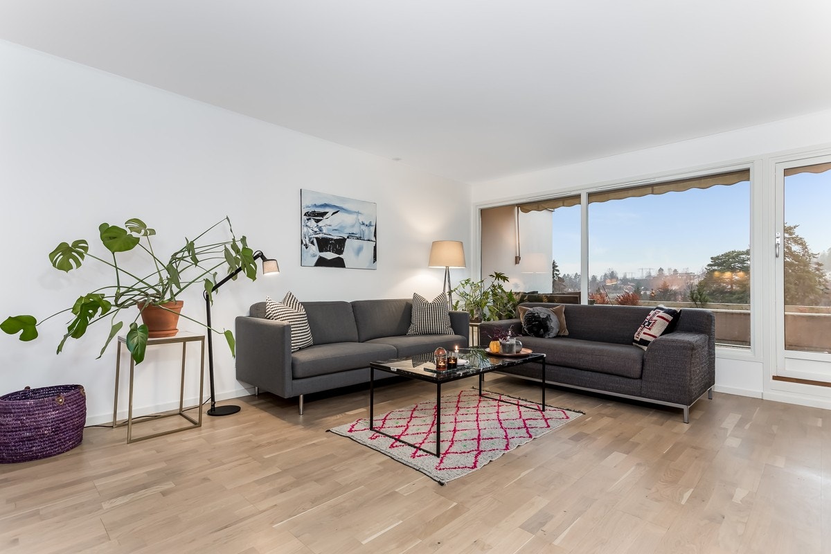 Stue med utgang til balkong Galleribilde