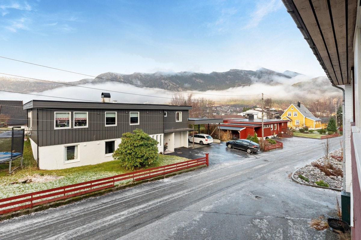 Utsikt frå andre etasje. Galleribilde