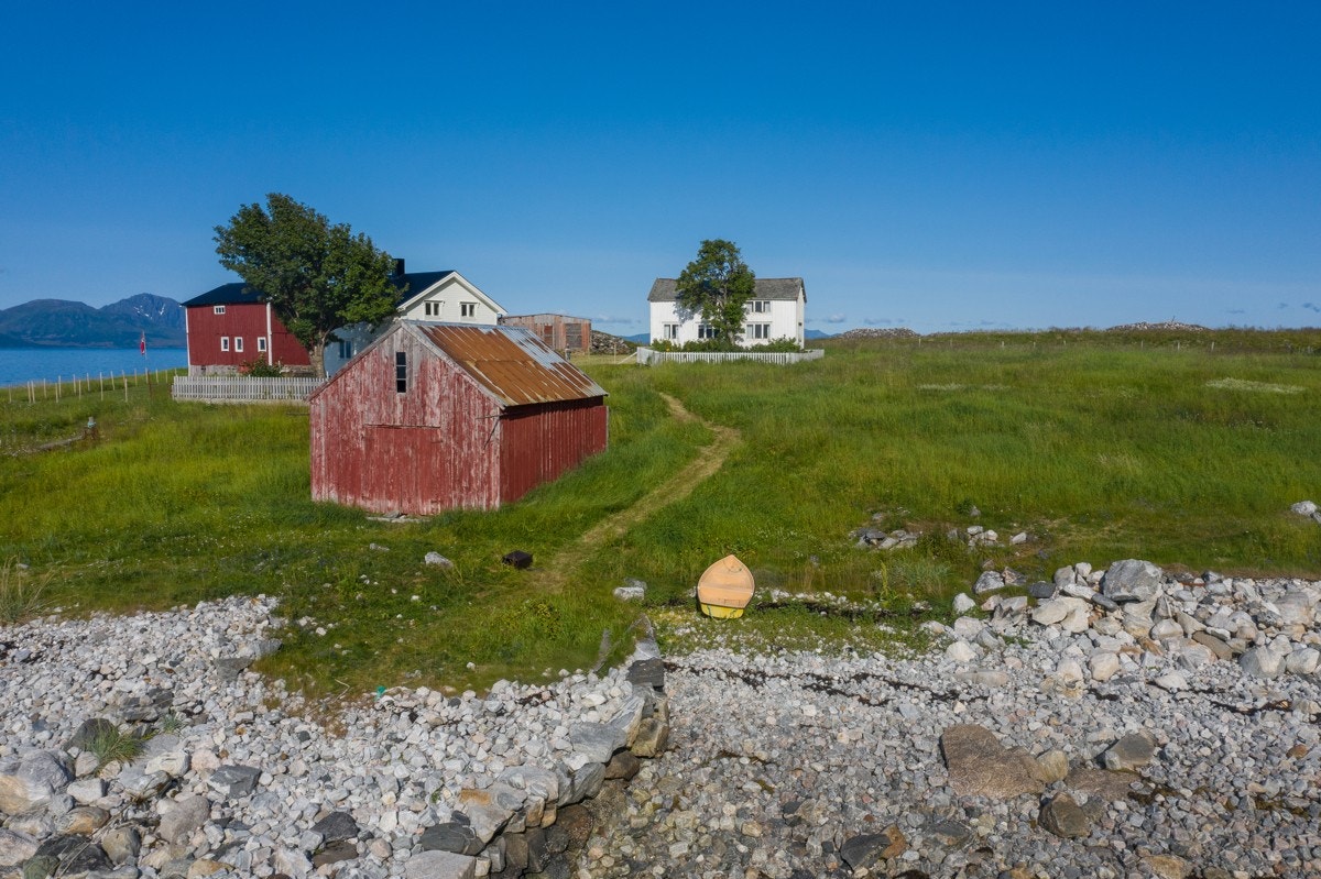 Naust og egen stø Galleribilde