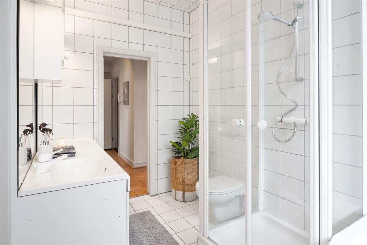 Klassisk baderomsinnredning. Galleribilde