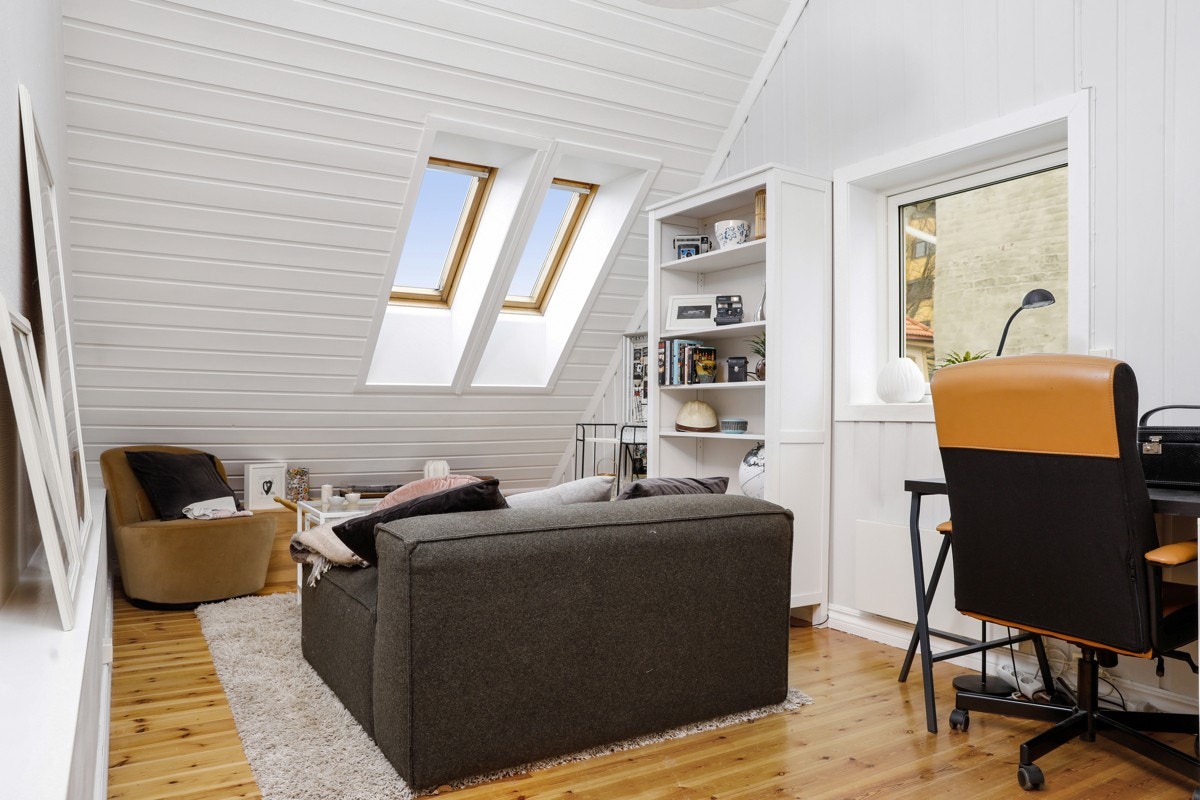 Det er stue og hems i 2.etg Galleribilde