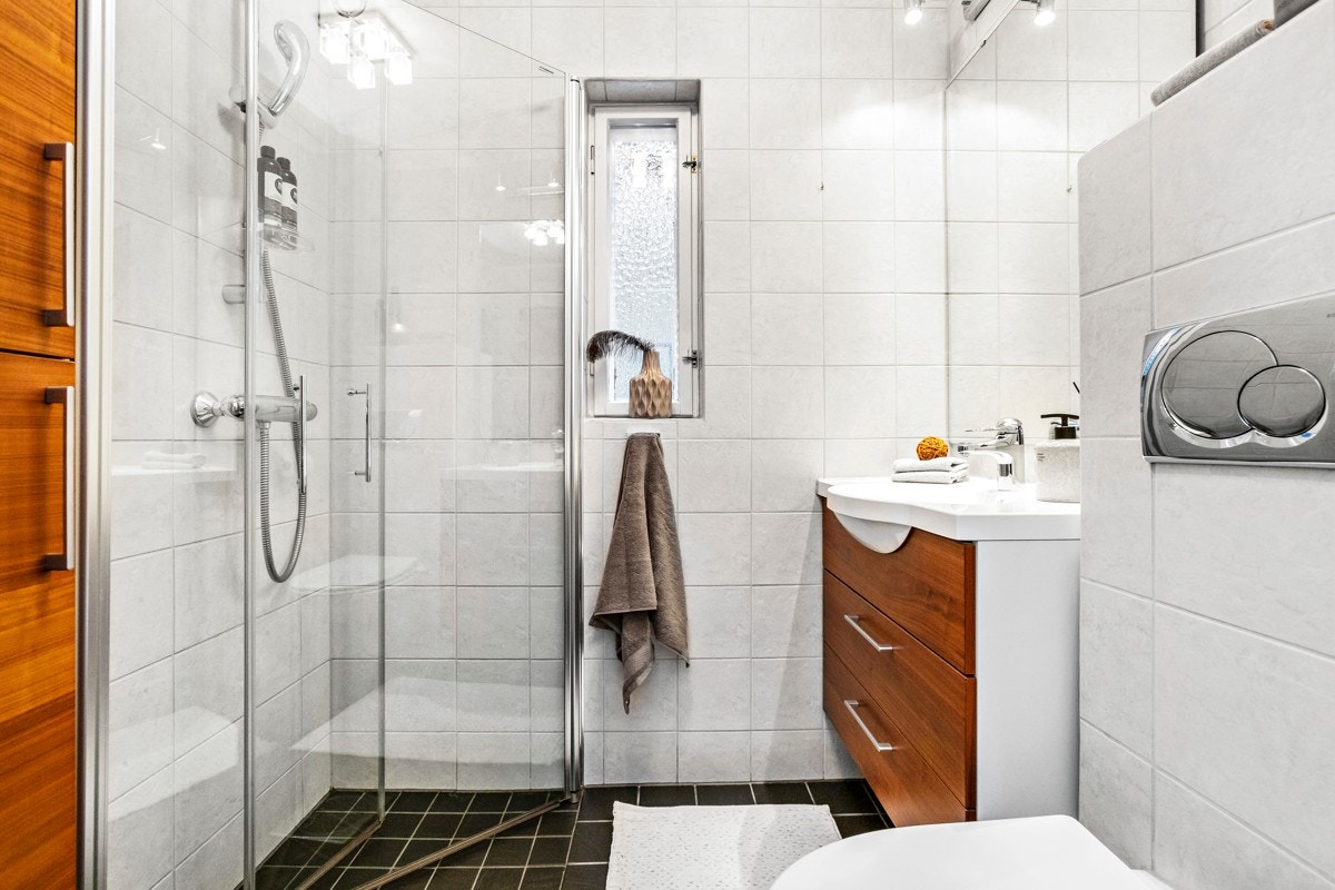 Pent flislagt bad fra 2009 Galleribilde