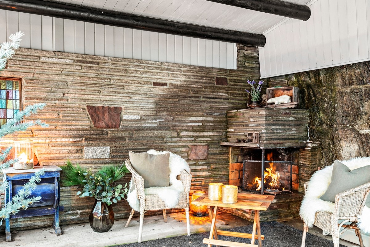 I hagestuen kan man nyte sene sommerkvelder Galleribilde