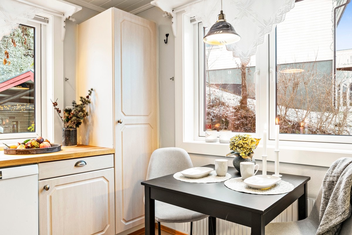 Spiseplass på kjøkkenet Galleribilde