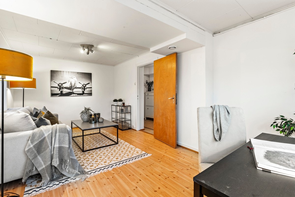 Hyggelig kjellerstue, eller alternativt det 4 soverommmet. Galleribilde