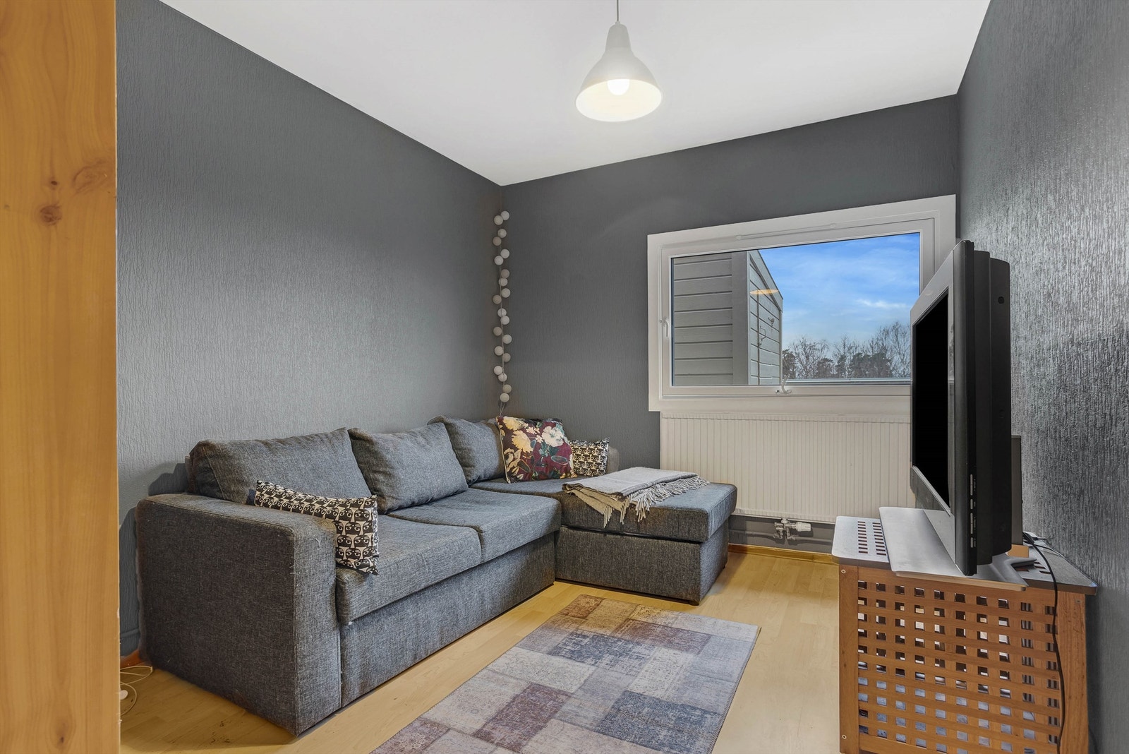 Soverom 2, vendt mot terrasse. Galleribilde