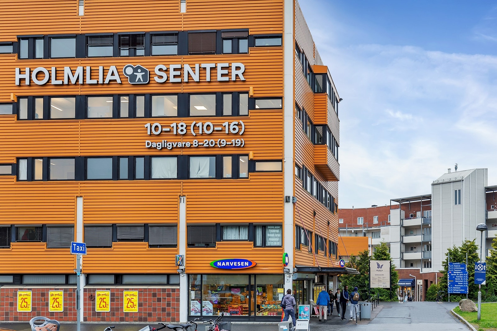 Holmlia senter har et godt utvalg butikker. Galleribilde