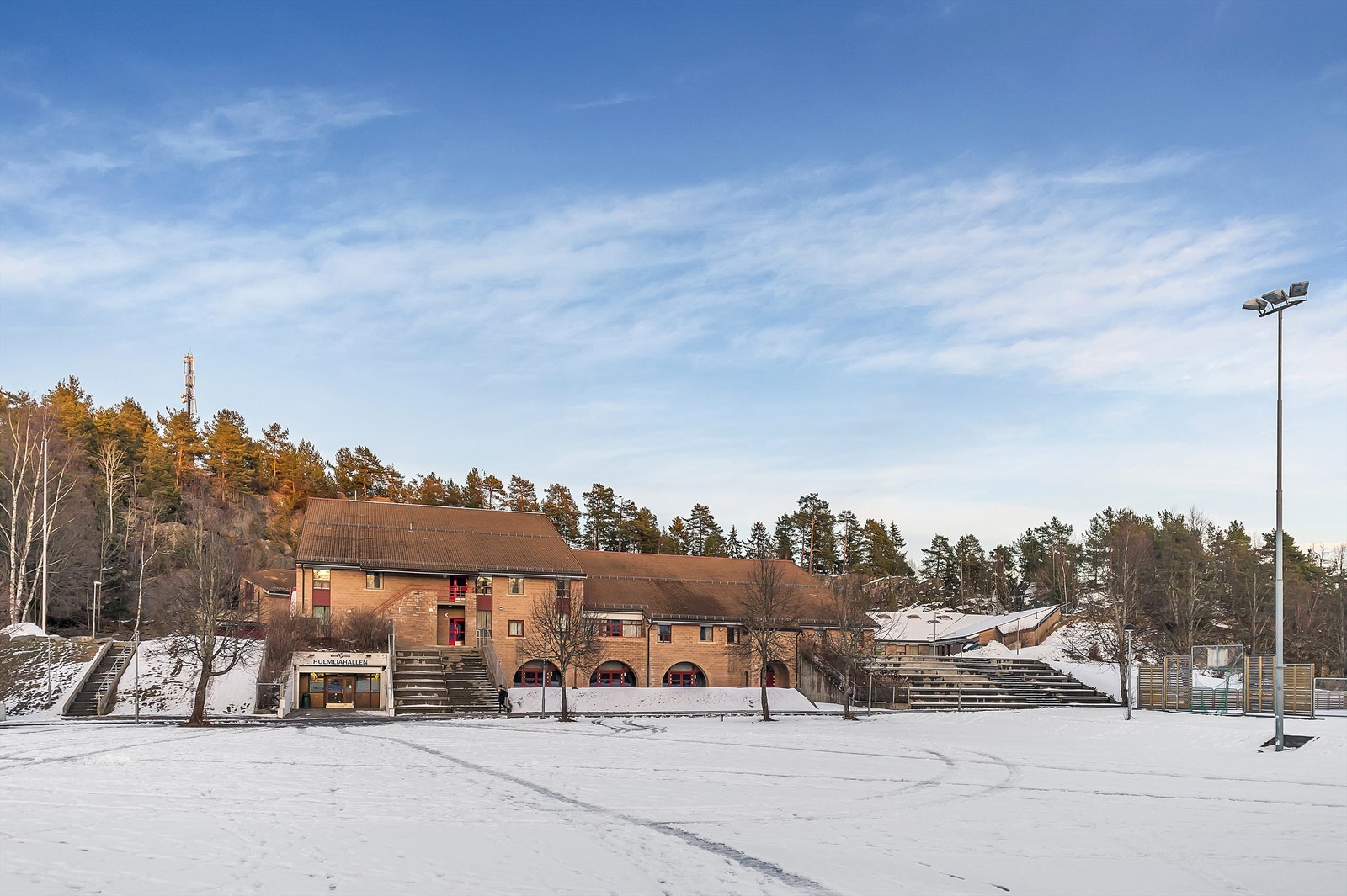 Vinterbilde fra Holmliahallen. Galleribilde