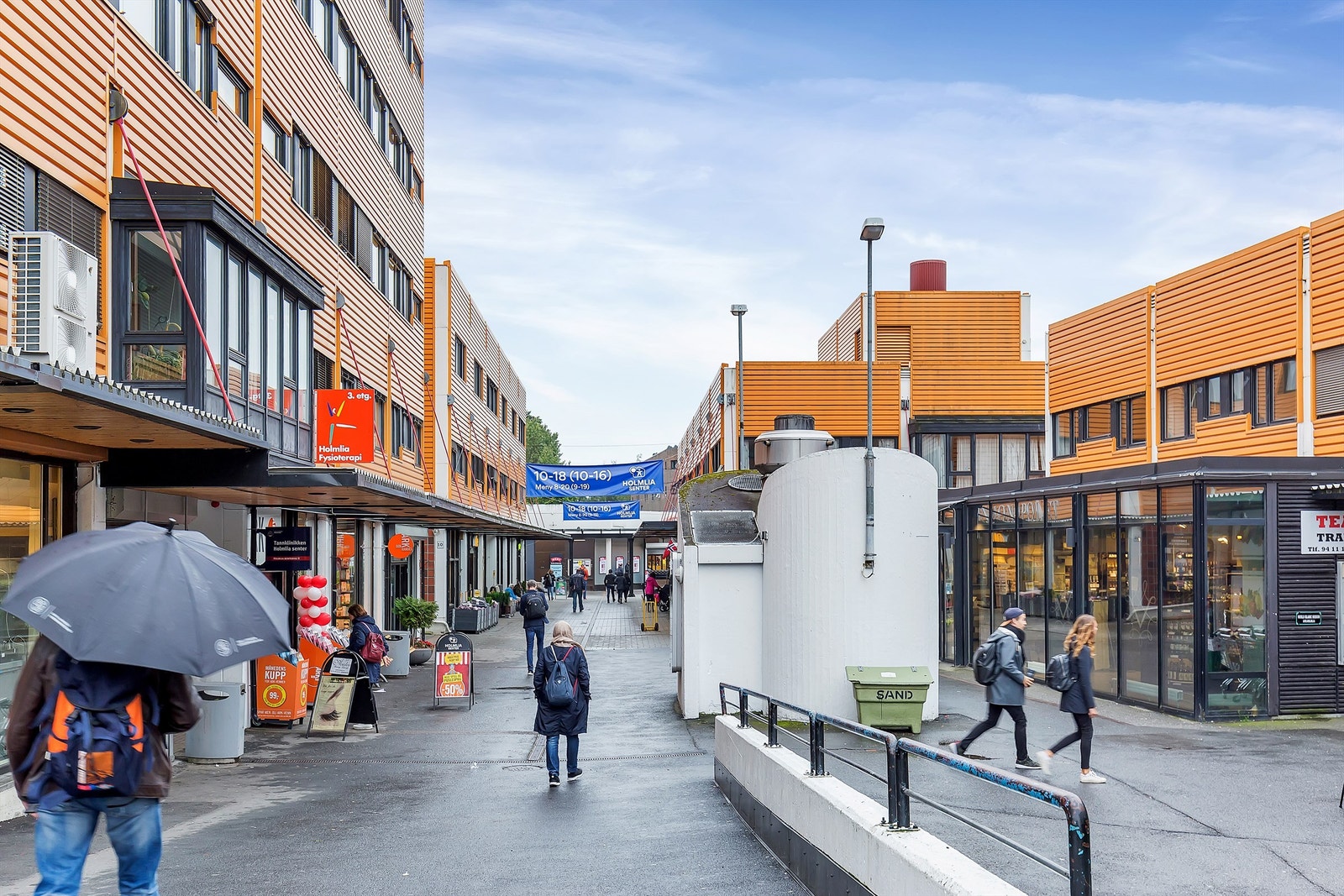 Holmlia senter. Galleribilde