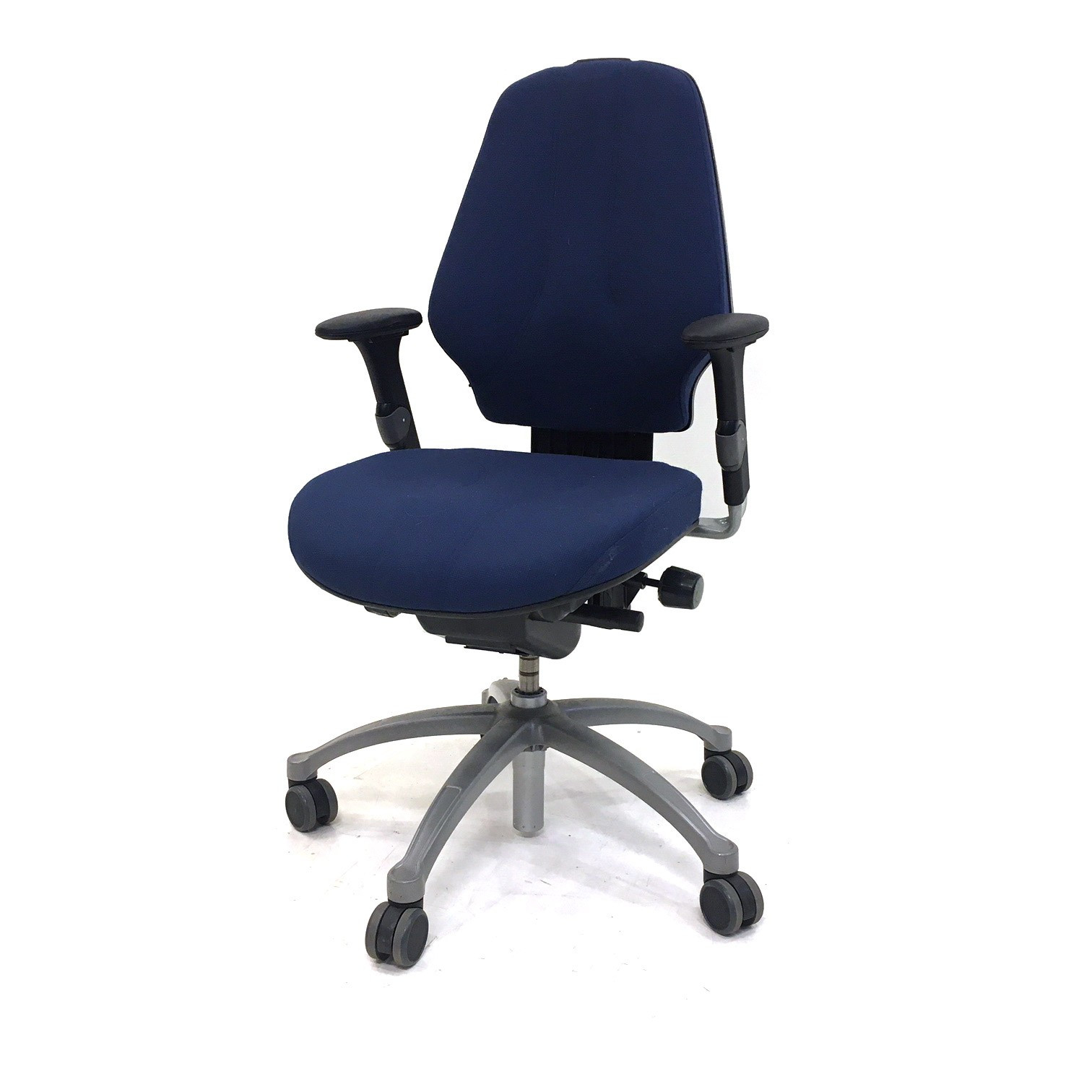 Rh Logic 300 L kontorstol MIDLERTIDIG UTSOLGT | FINN.no RH Logic 300 kontorstol | FINN.no