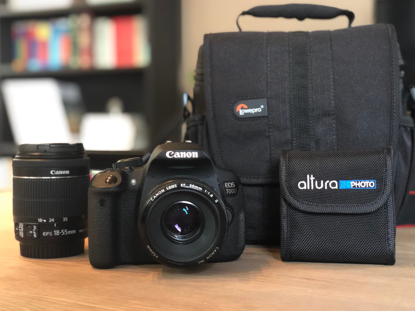 Pent brukt Canon EOS 700D med det essensielle ekstrautstyret Canon 30d *strøkent med ekstra utstyr* | FINN.no