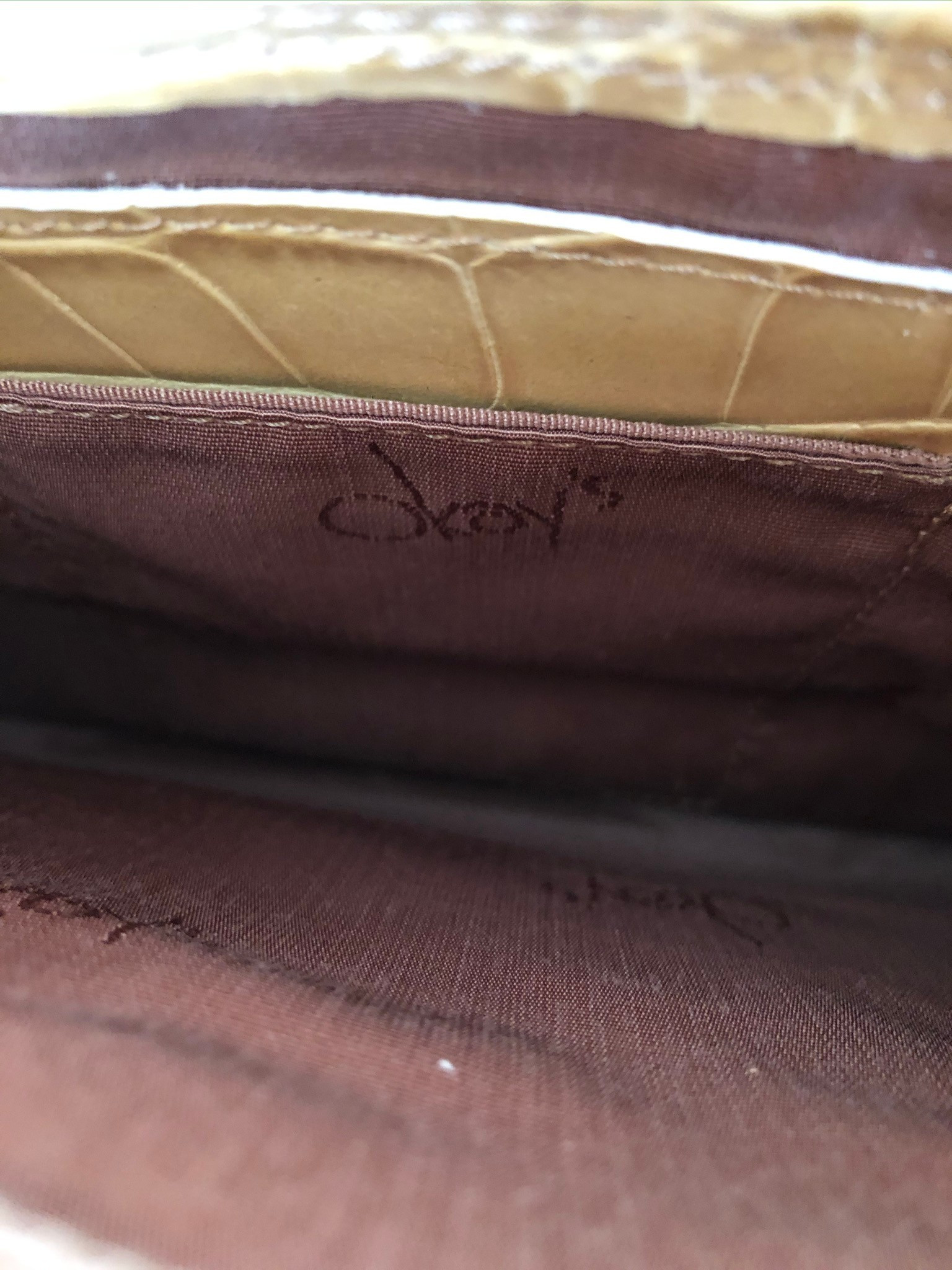 Pen OKayS skinnveske | FINN.no Okays Skinnveske | FINN.no