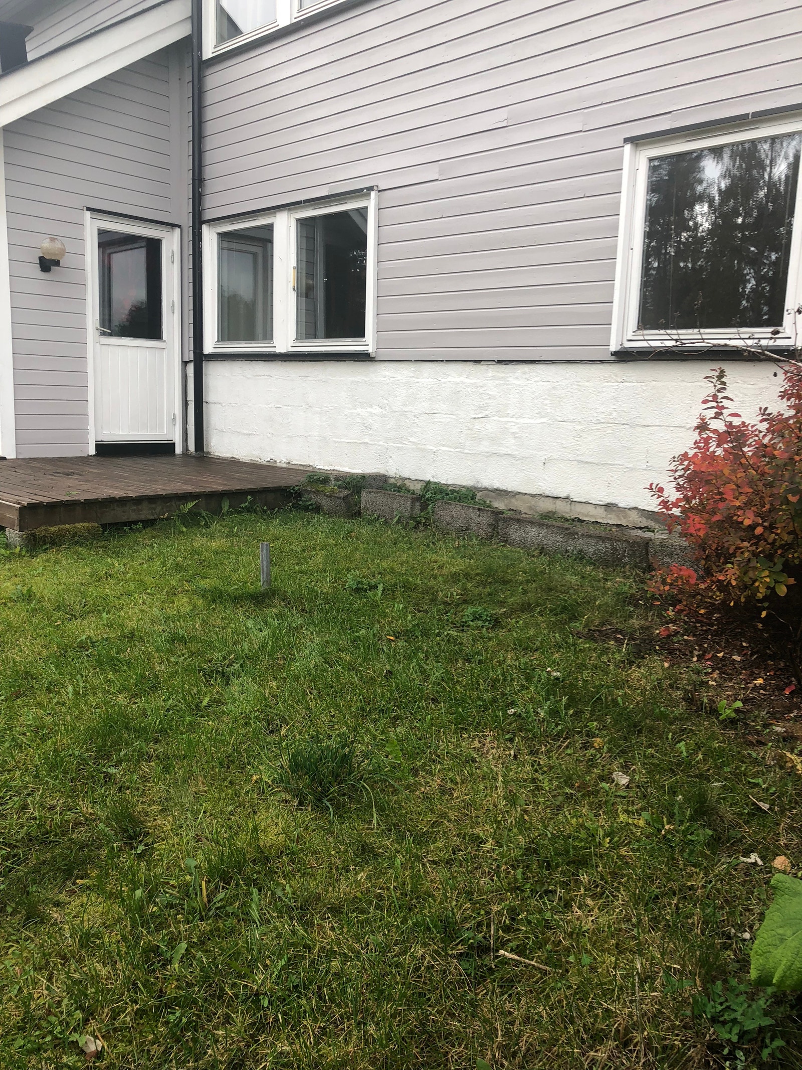 Uteplass med egen hage Galleribilde