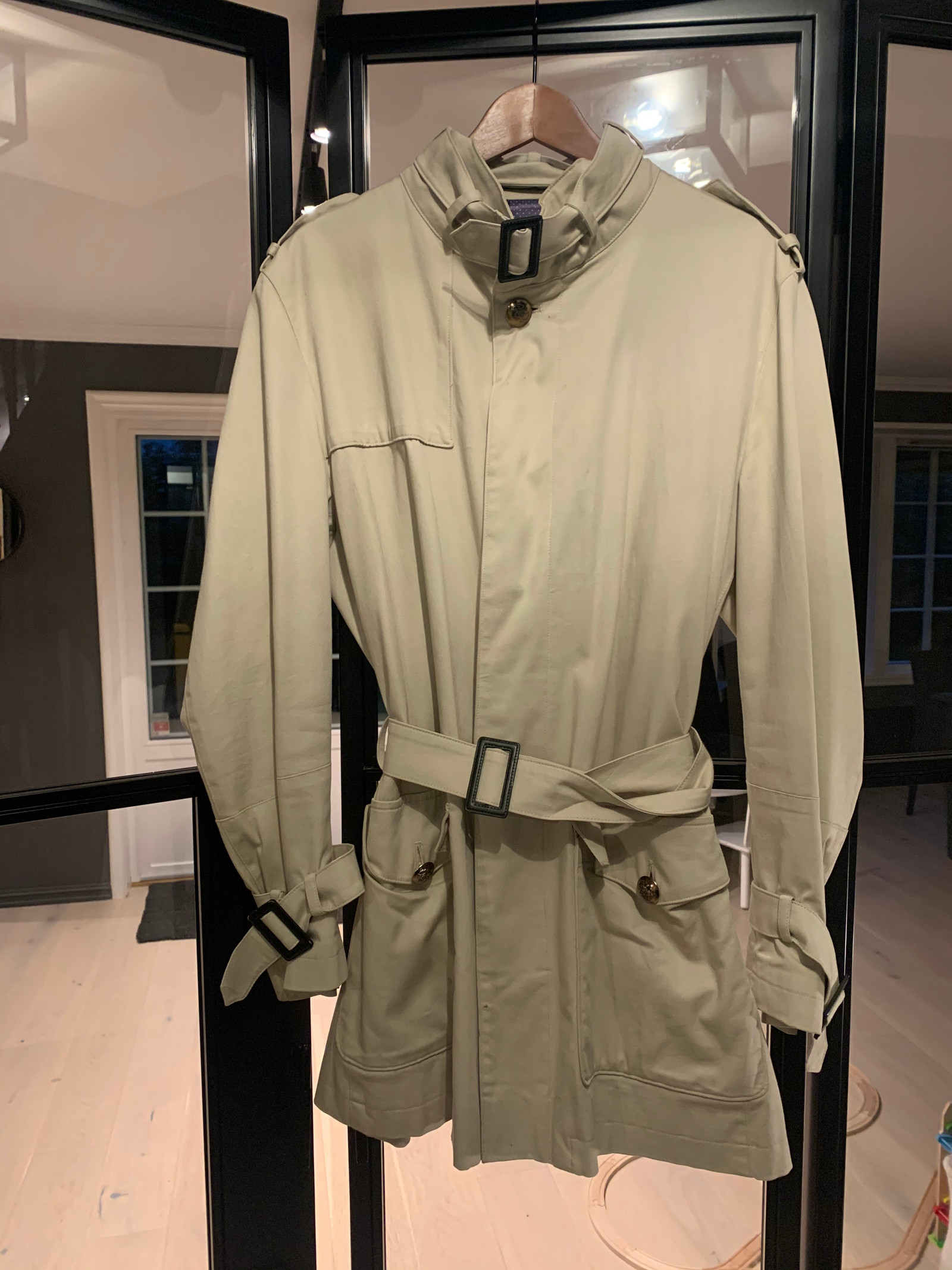 Thomas Burberry trenchjakke beige | FINN.no Thomas Burberry trenchjakke beige | FINN.no