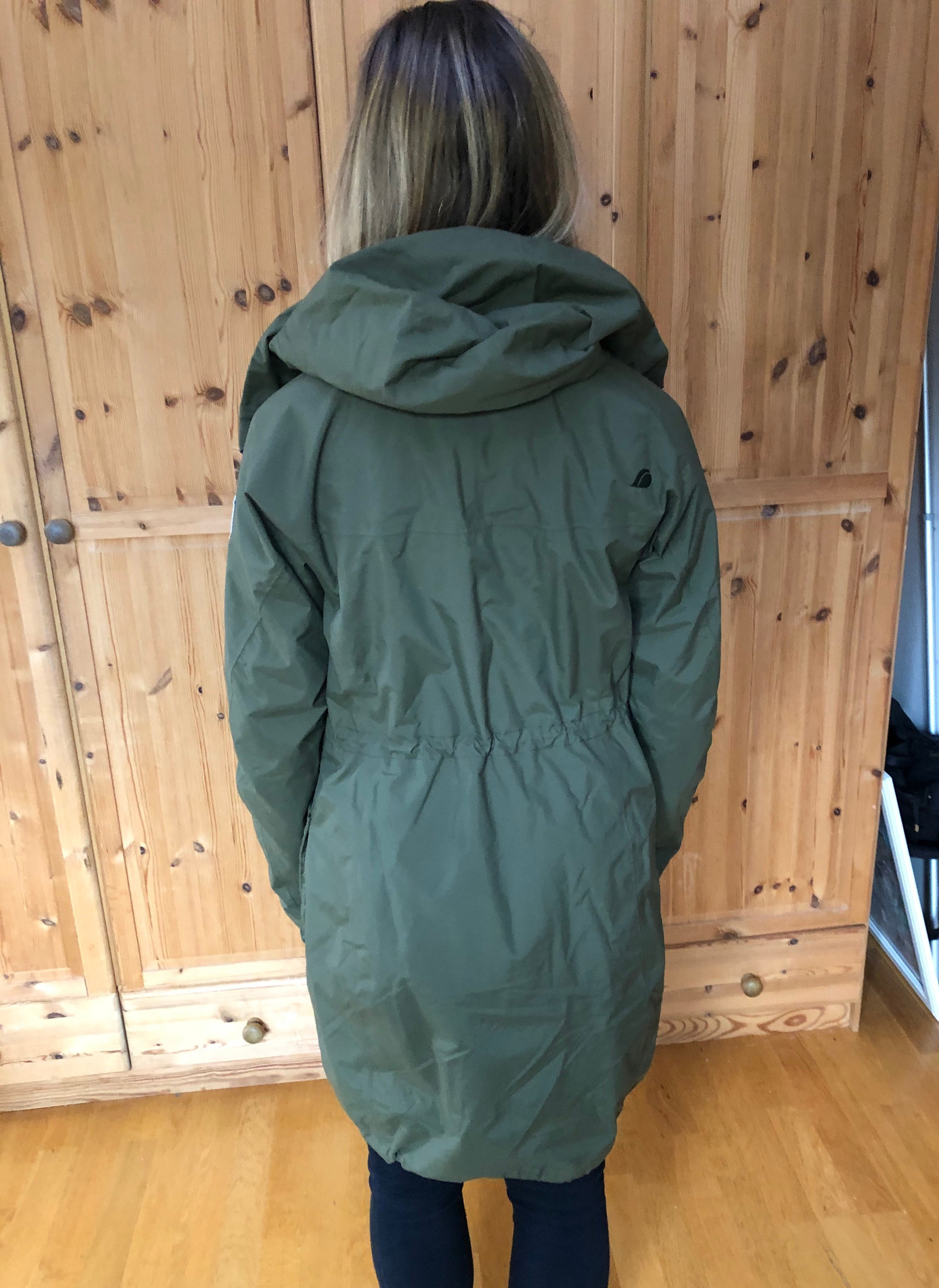 Monki vinterjakke som tåler regn | FINN.no Monki vinterjakke som tåler regn | FINN.no