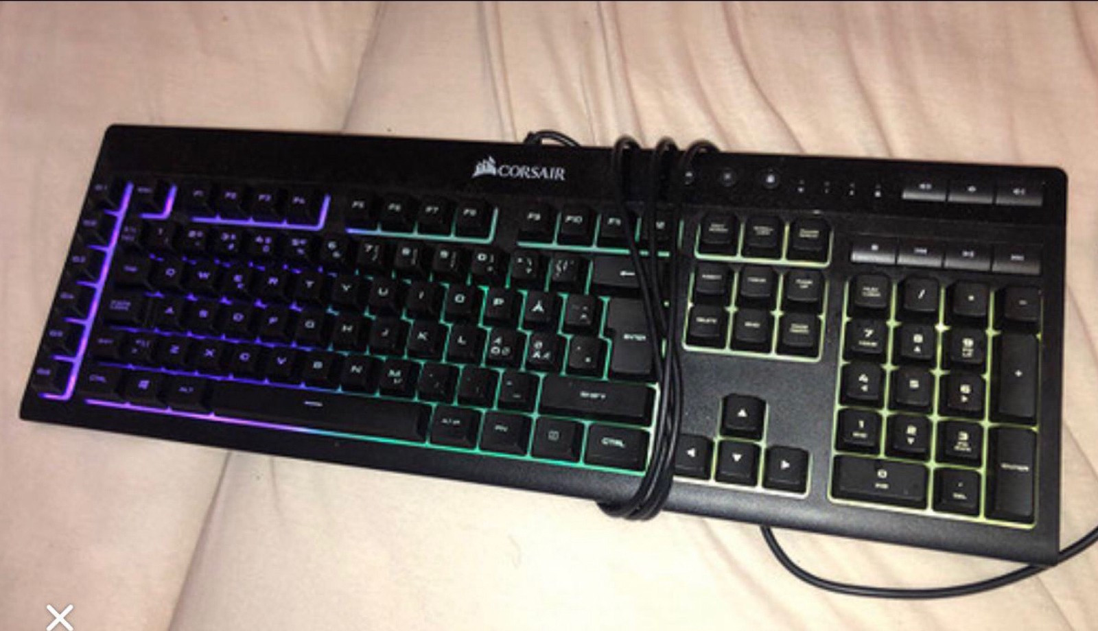Corsair gaming tastatur | FINN.no Corsair tastatur med lys | FINN.no