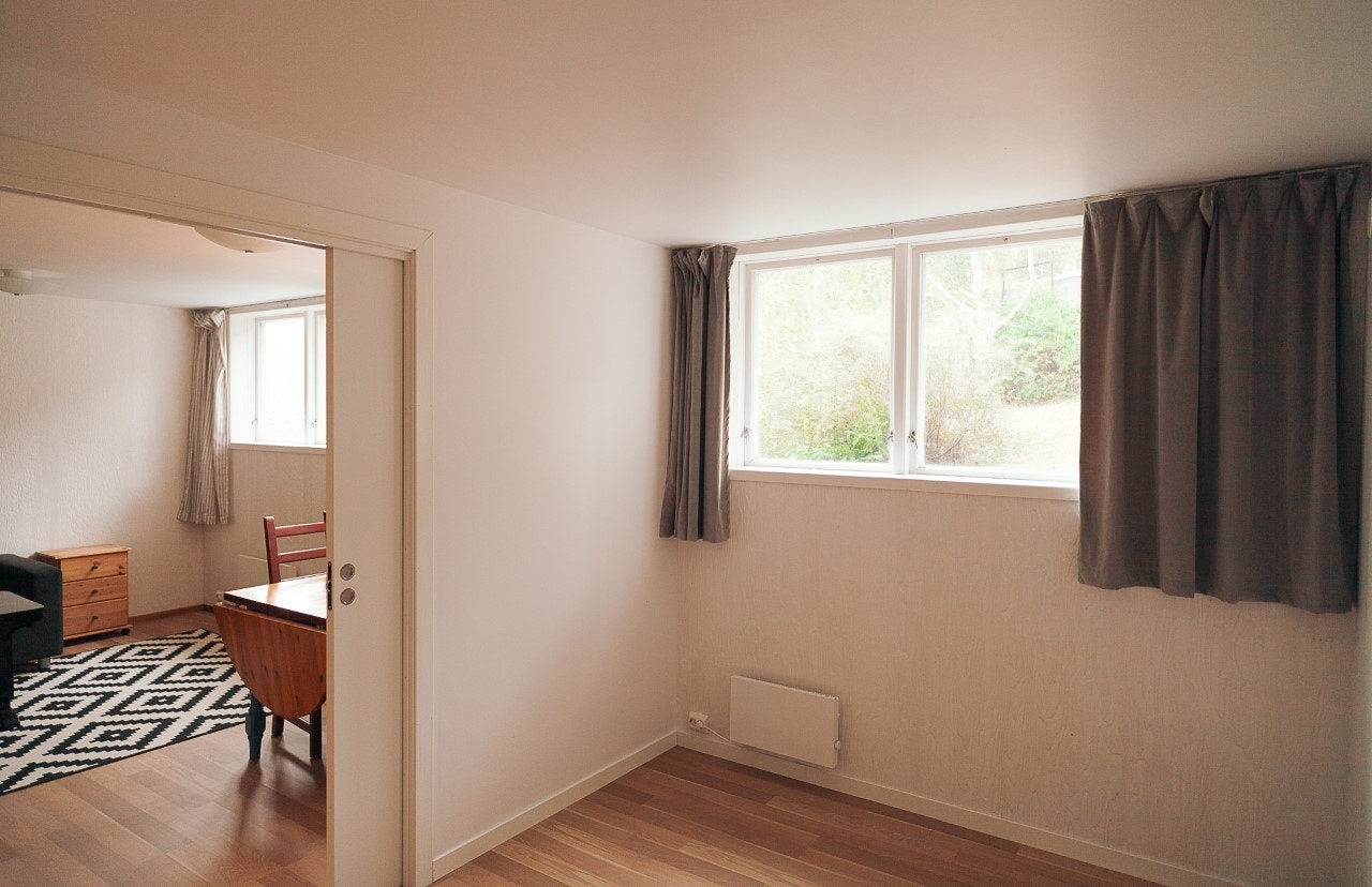 Soverom med doble skyvedører Galleribilde