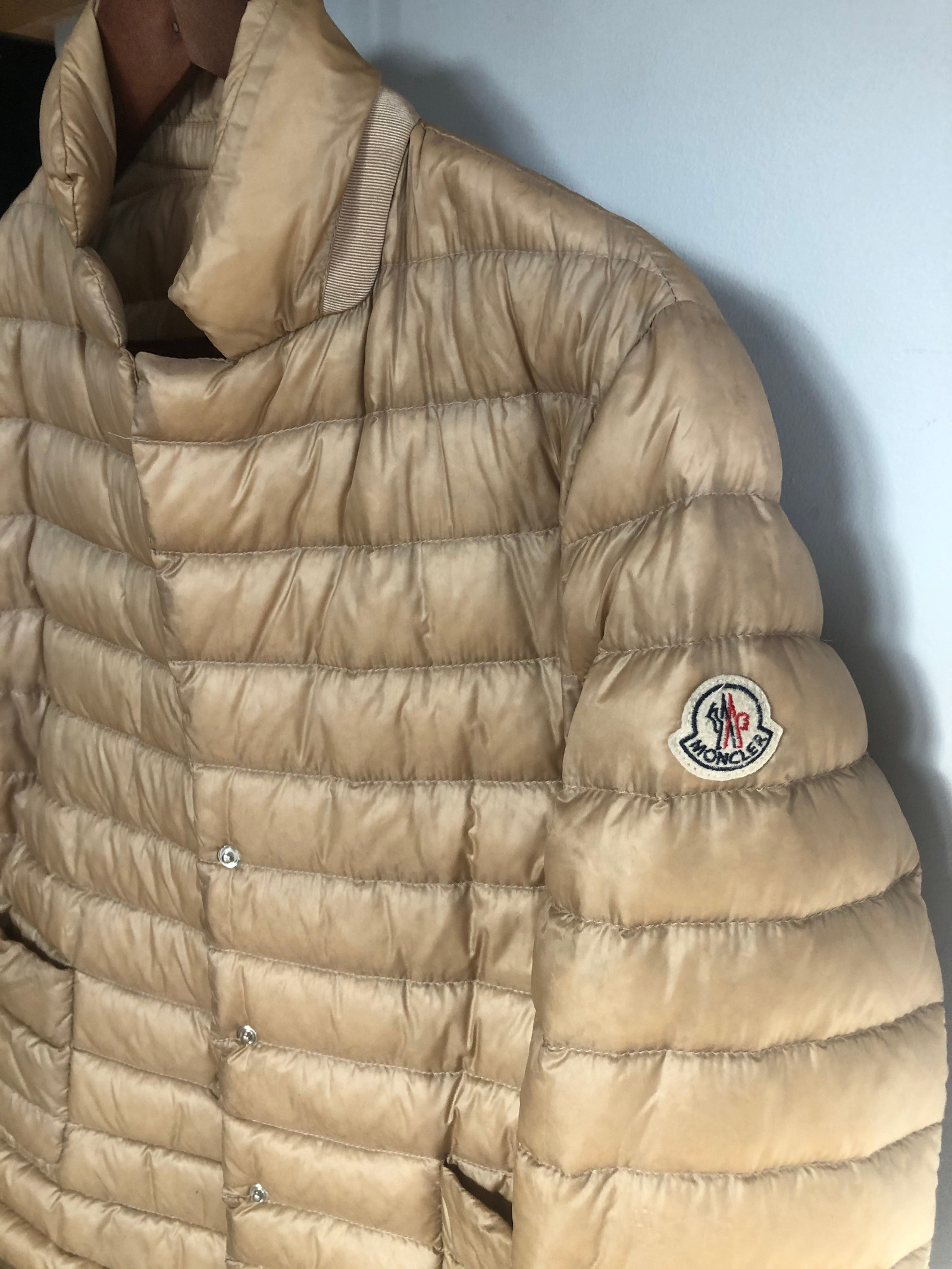 Pen Moncler Leyla str 3 | FINN.no Pen Moncler tynn dunjakke dame | FINN.no