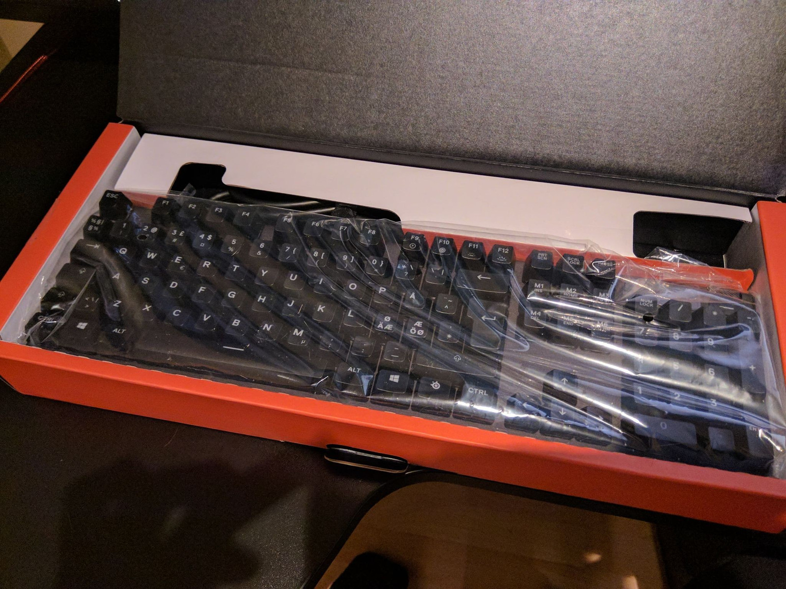 SteelSeries Apex 7 Gaming Tastatur | FINN.no Steelseries Apex 7 (nesten ikke brukt) | FINN.no