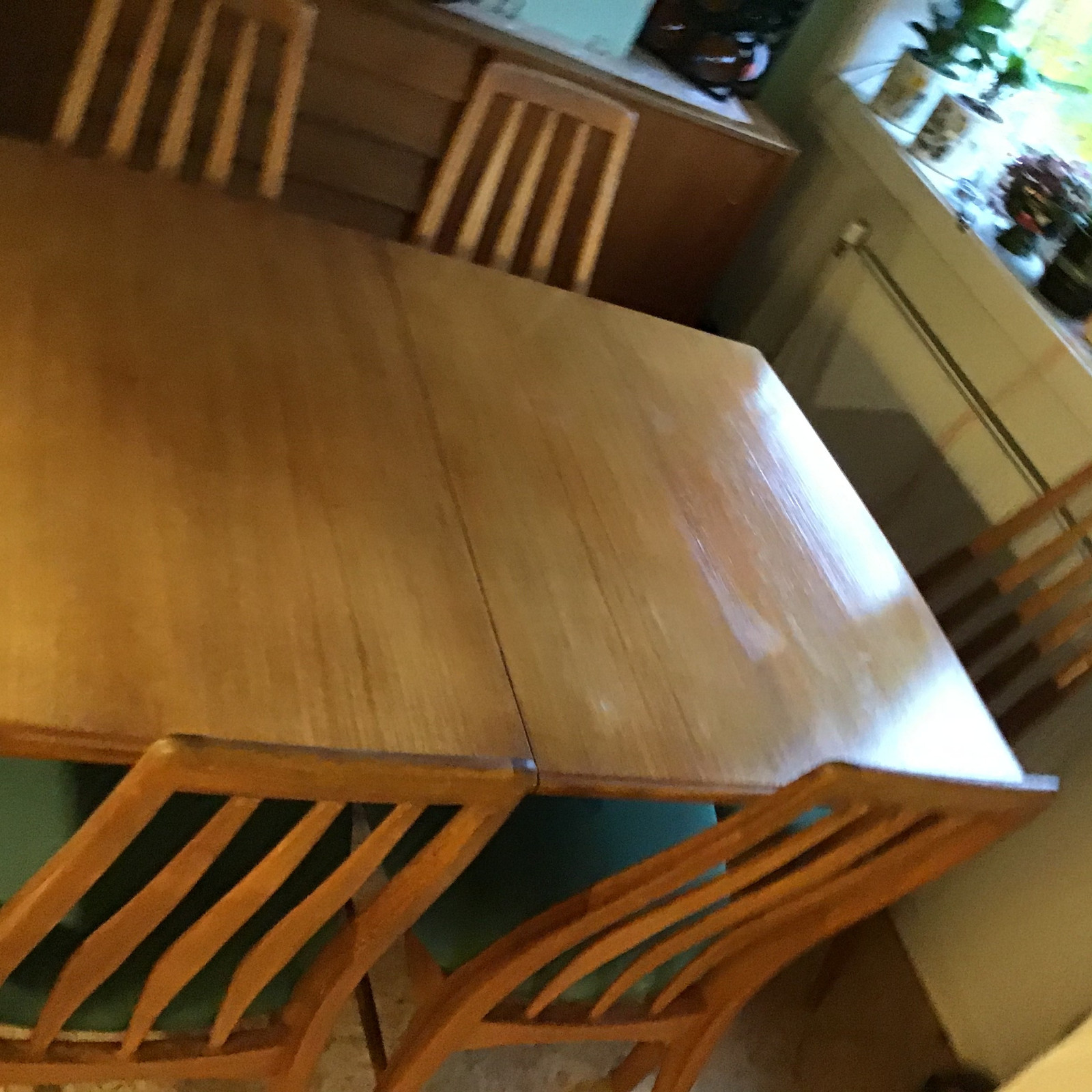 Teak, retro, spisestue, spisebord med 6 unike stoler.` made Rundtovalt teakbord og stoler ønskes kjøpt | FINN.no
