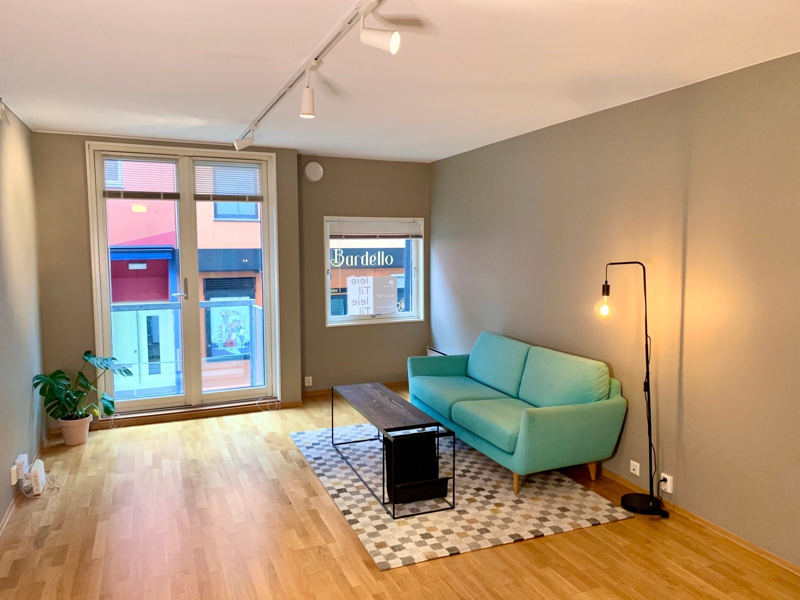 Utgang til balkong Galleribilde