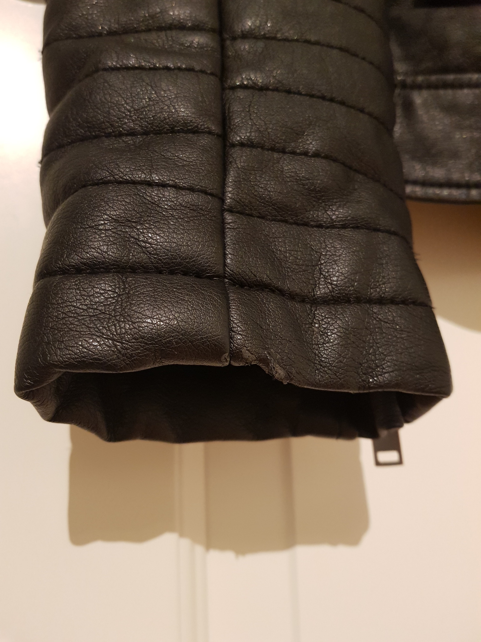 Bik Bok damejakke i kunstig skinn, str S | FINN.no BEIGE DAME JAKKE I KUNSTIG SKINN STR 44. | FINN.no