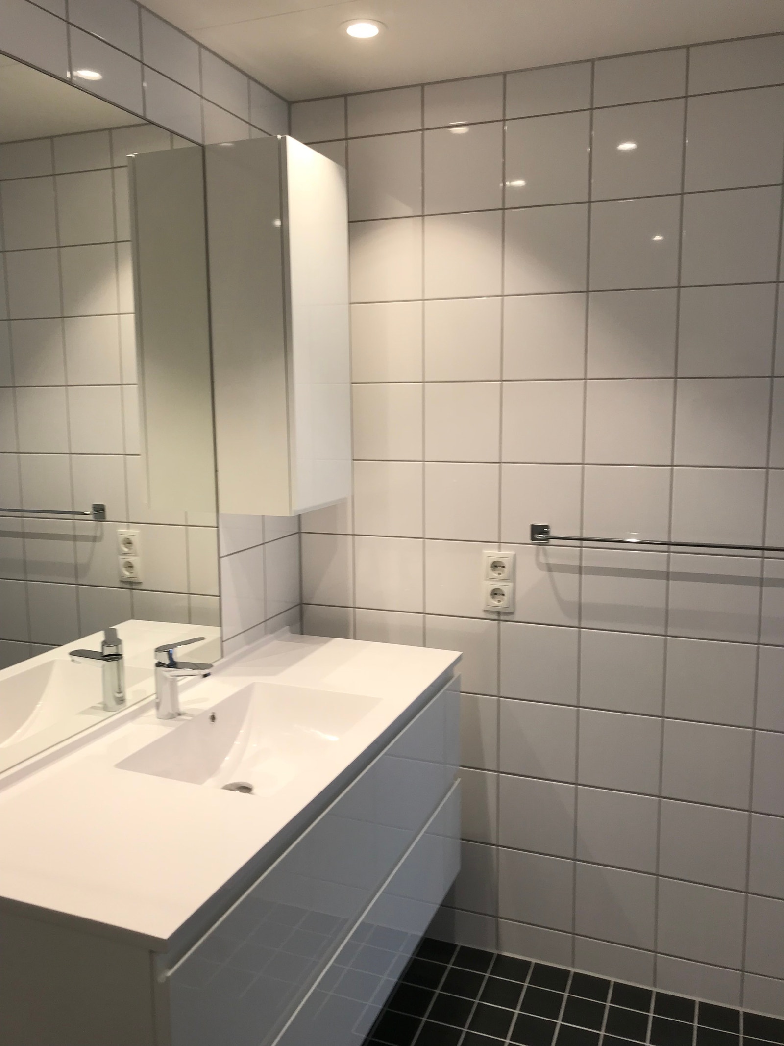 Bad 2. etg Galleribilde