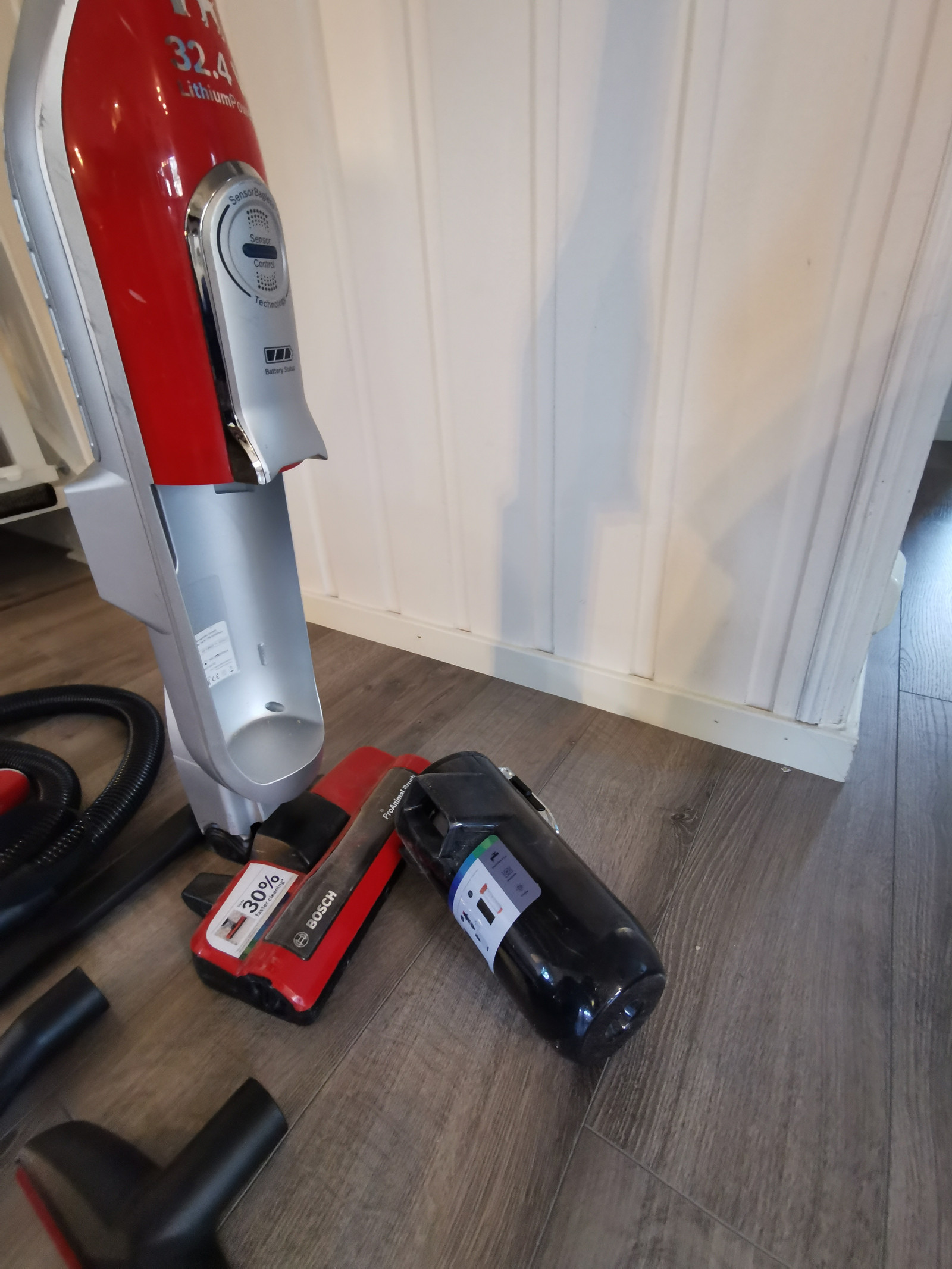 Bosch støvsuger elektrisk 32volt | FINN.no Bosch støvsuger elektrisk 32volt | FINN.no