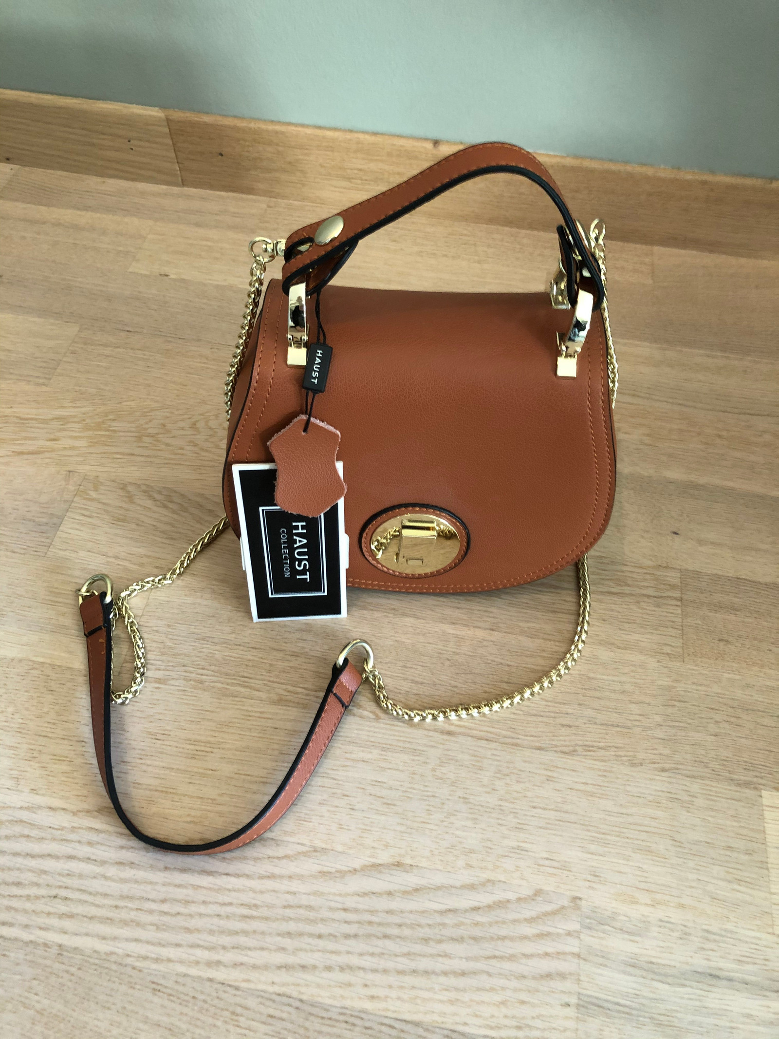 Haust skinnveske Ubrukt! | FINN.no Ny veske fra Haust Collection | FINN.no