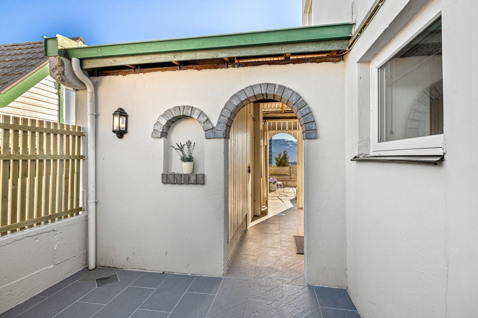 Inngangsparti Galleribilde