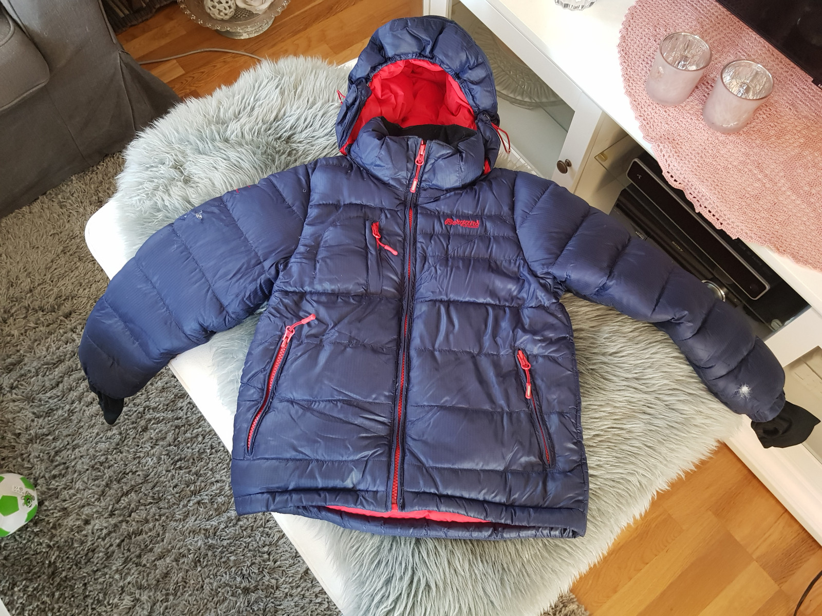 Bergans dunjakke str 8 år | FINN.no Lett og varm dunjakke fra Bergans i str L | FINN.no