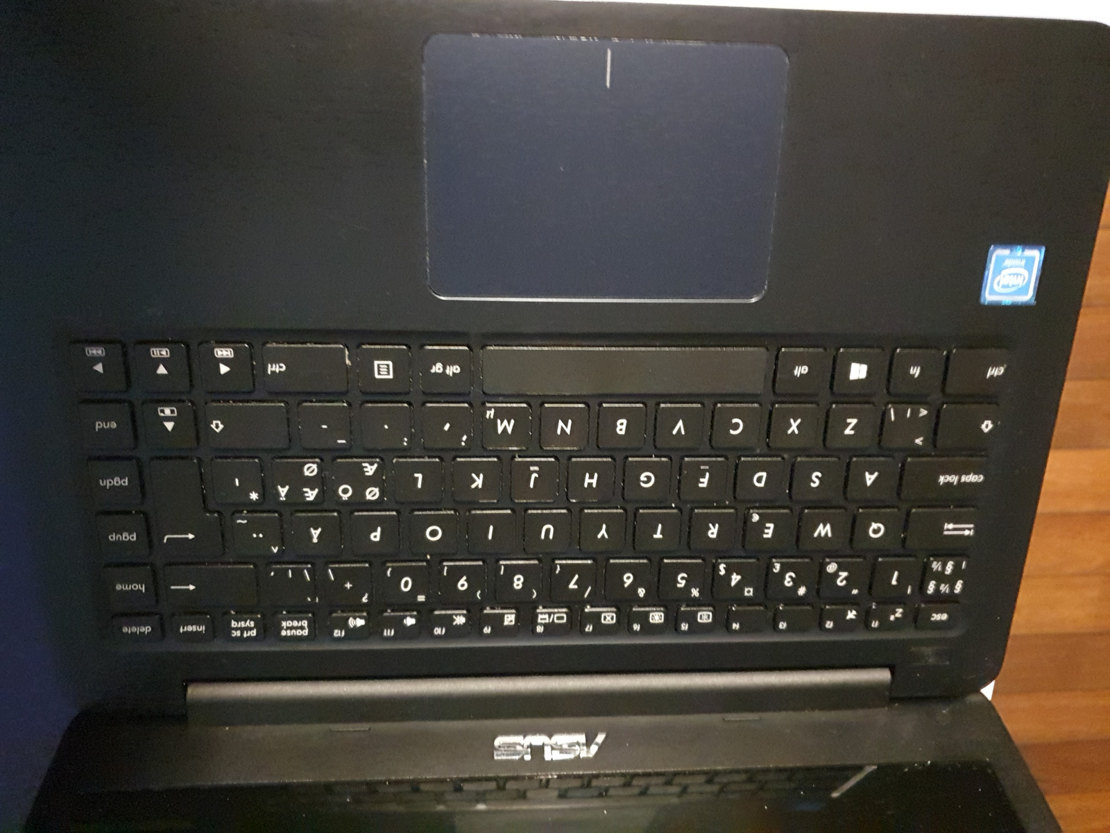 Asus Intel Dual Core N3060 2GB | FINN.no Asus Intel Dual Core N3060 2GB | FINN.no