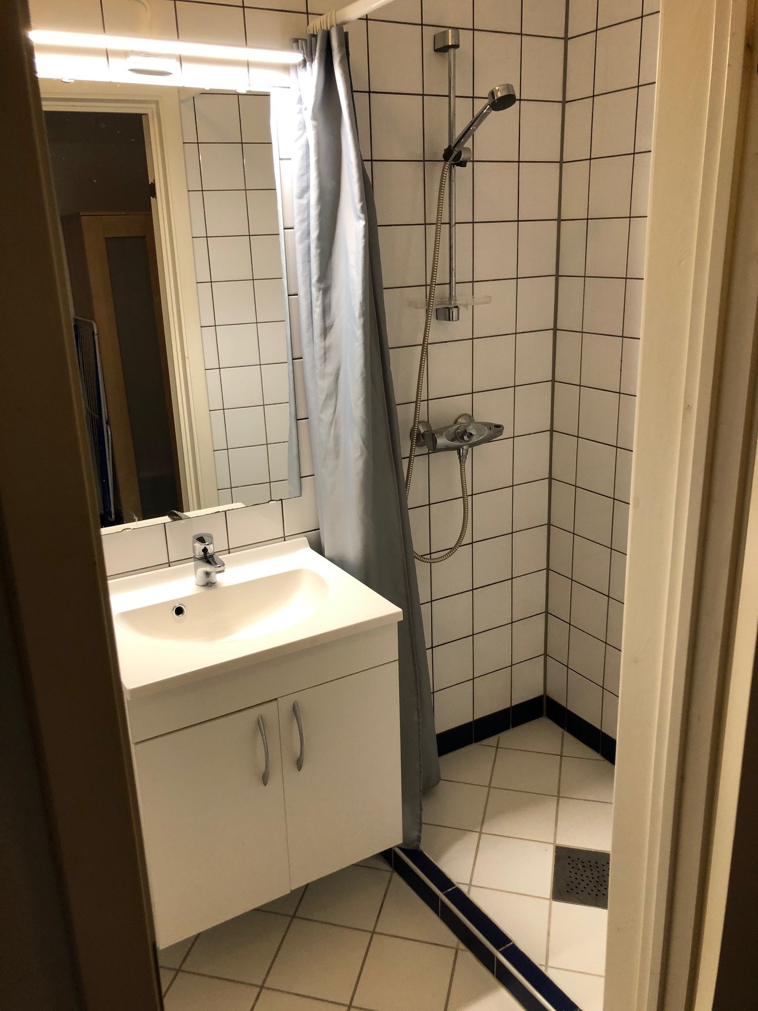 Høyre siden av badet. Galleribilde