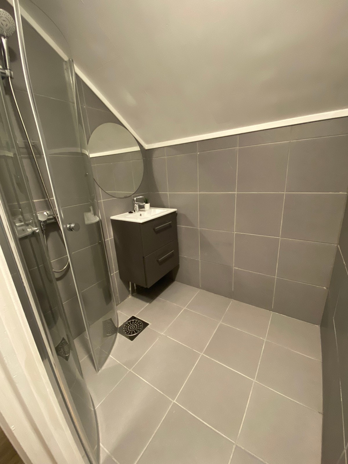 Bad nyoppusset 2020 med varmekabler Galleribilde