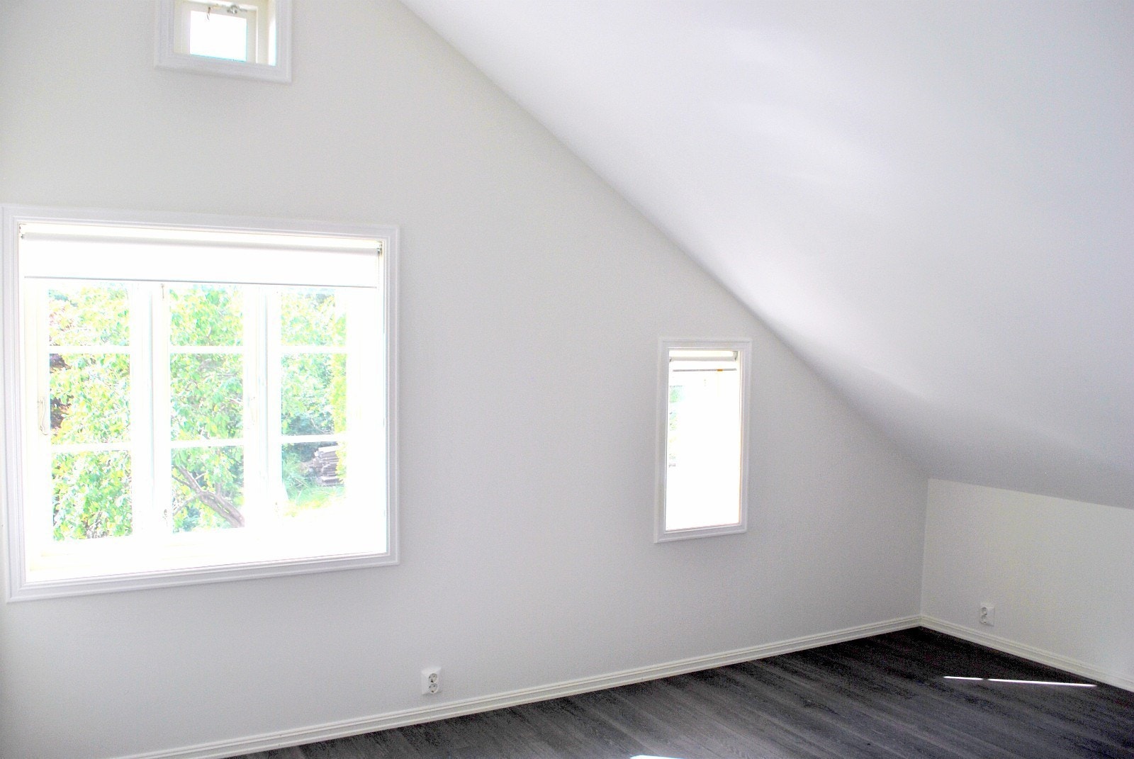 Soverom 1 romslig og lyst Galleribilde