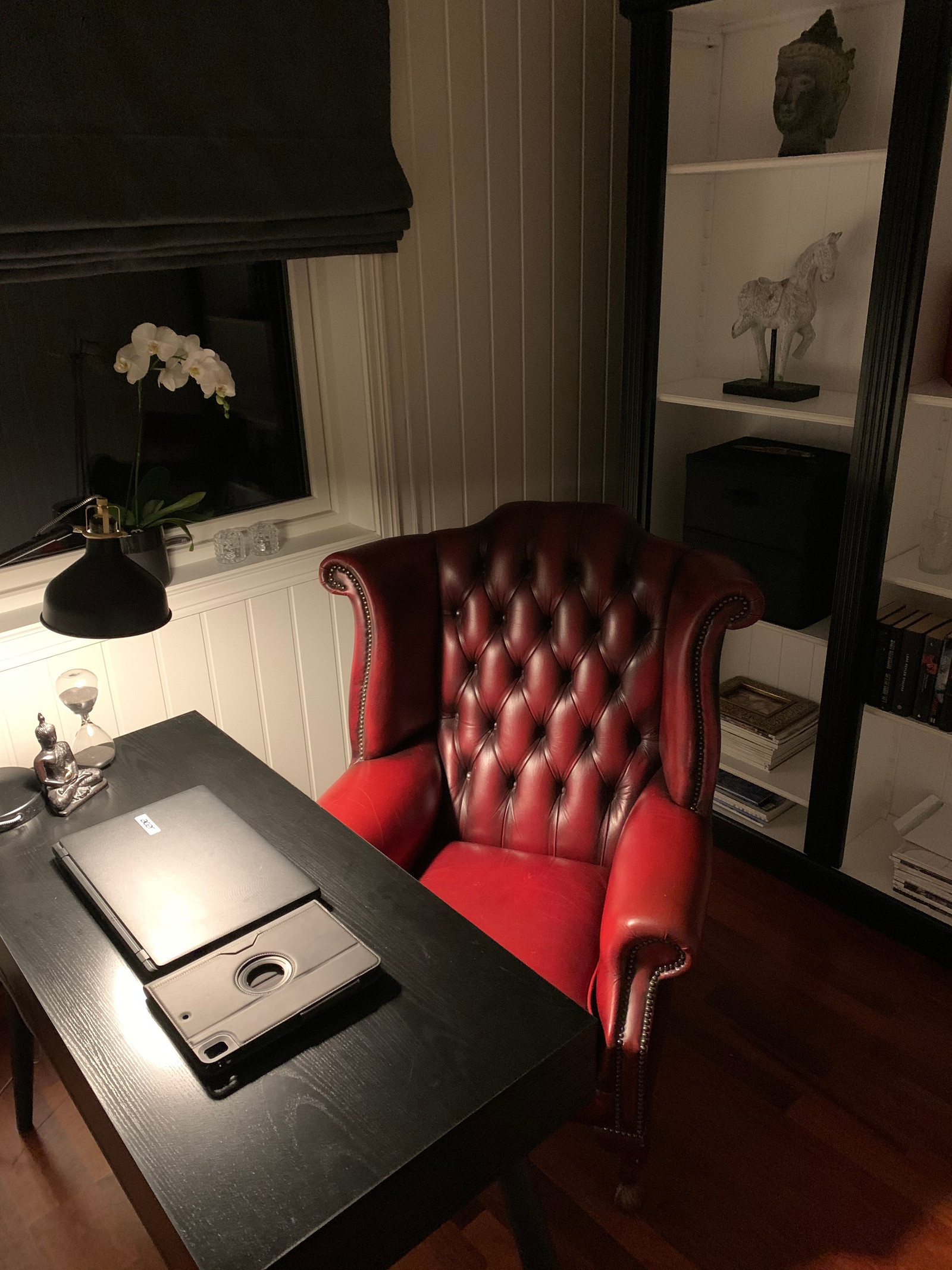 Chesterfield stol høy rygg | FINN.no Ny Conform Flow Hvilestol | FINN.no
