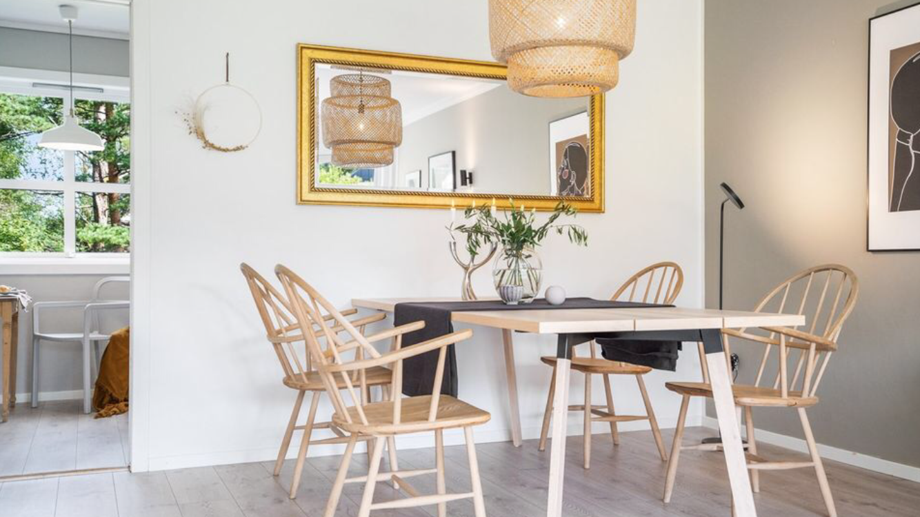 Speil (gull) | FINN.no FINN.no Mulighetenes marked | Stol, Designer, Hjemme dekor