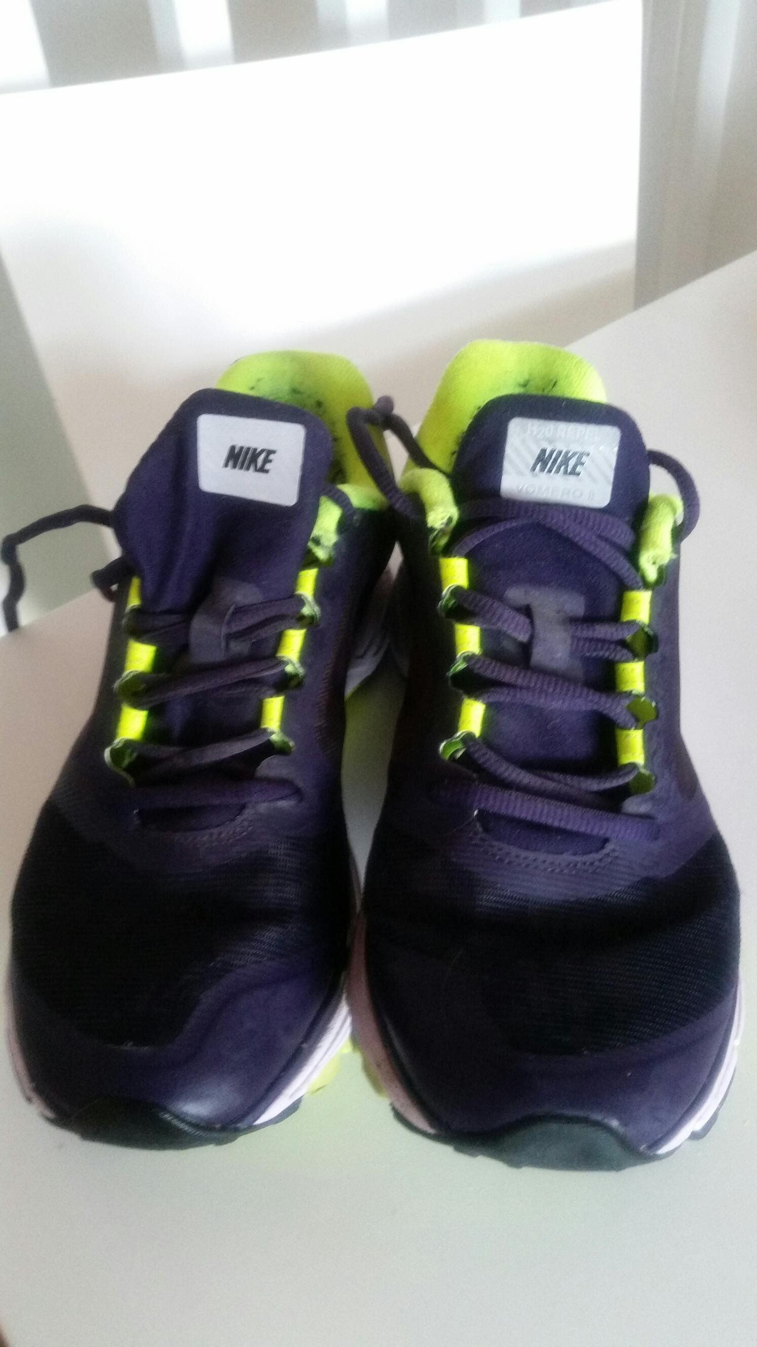Nike sko | FINN.no Nike joggesko dame, mørk grønne | FINN.no