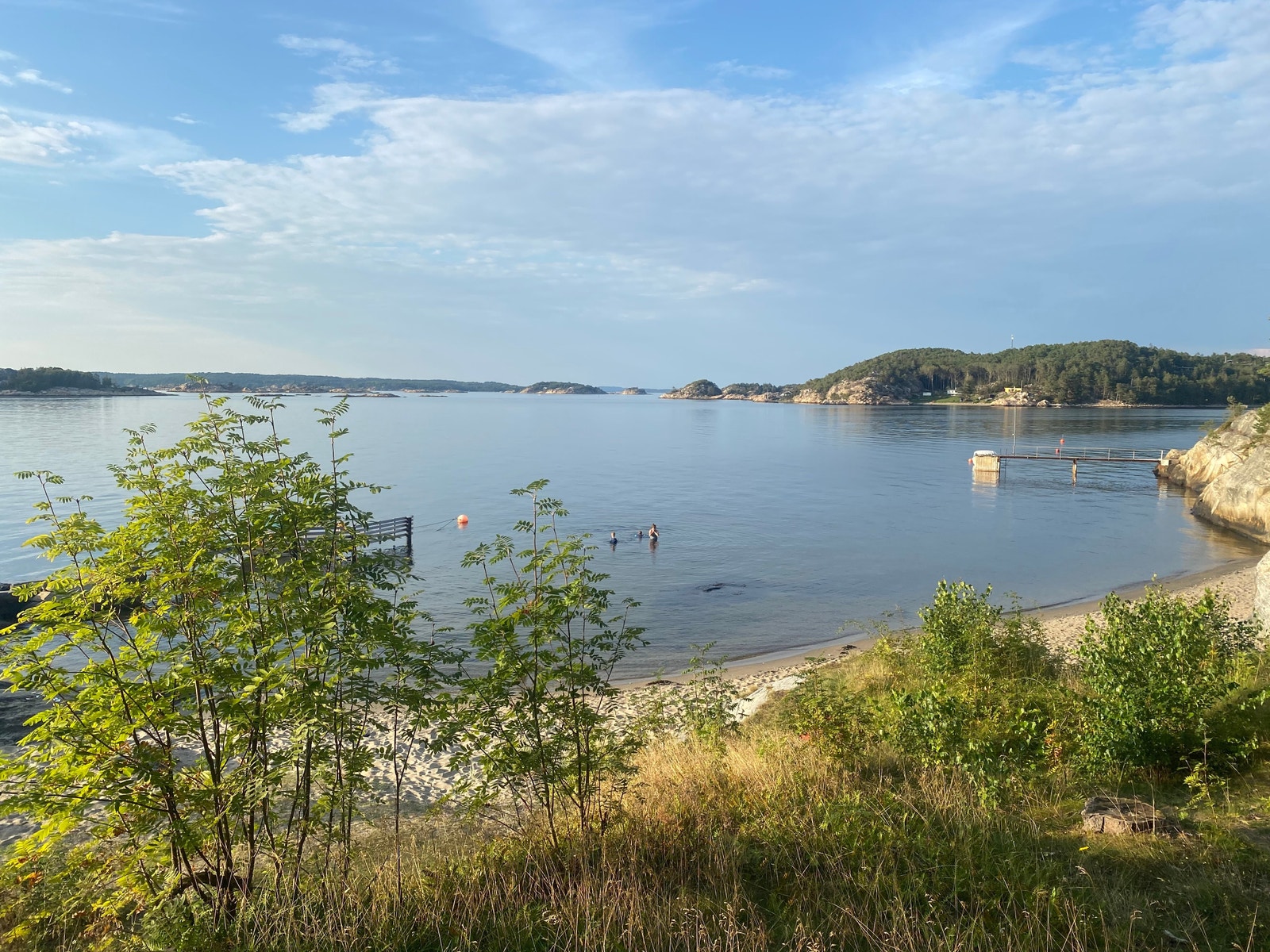 Lervika - idyllisk badestrand bare 5 min unna Galleribilde