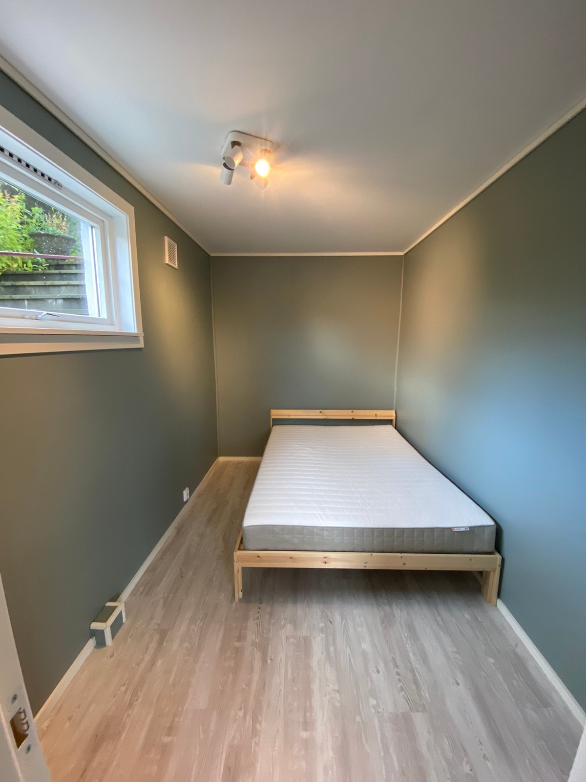 Soverom (seng ikke inkludert) Galleribilde