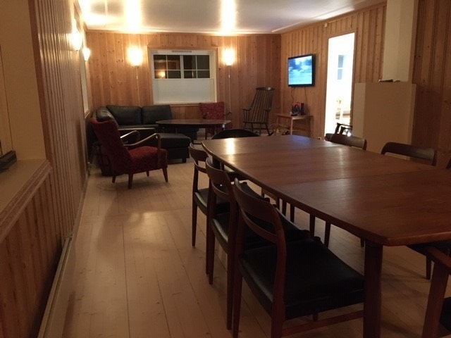 Spise Stue - kan brukes som ekstra sovrom Galleribilde