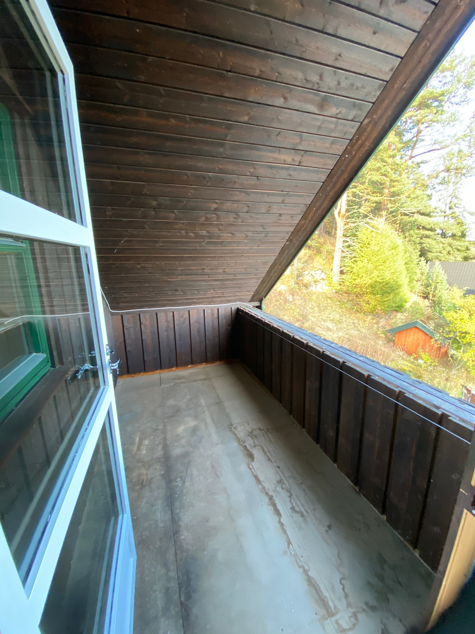 Luftebalkong med utgang fra soverom i 2.etg Galleribilde