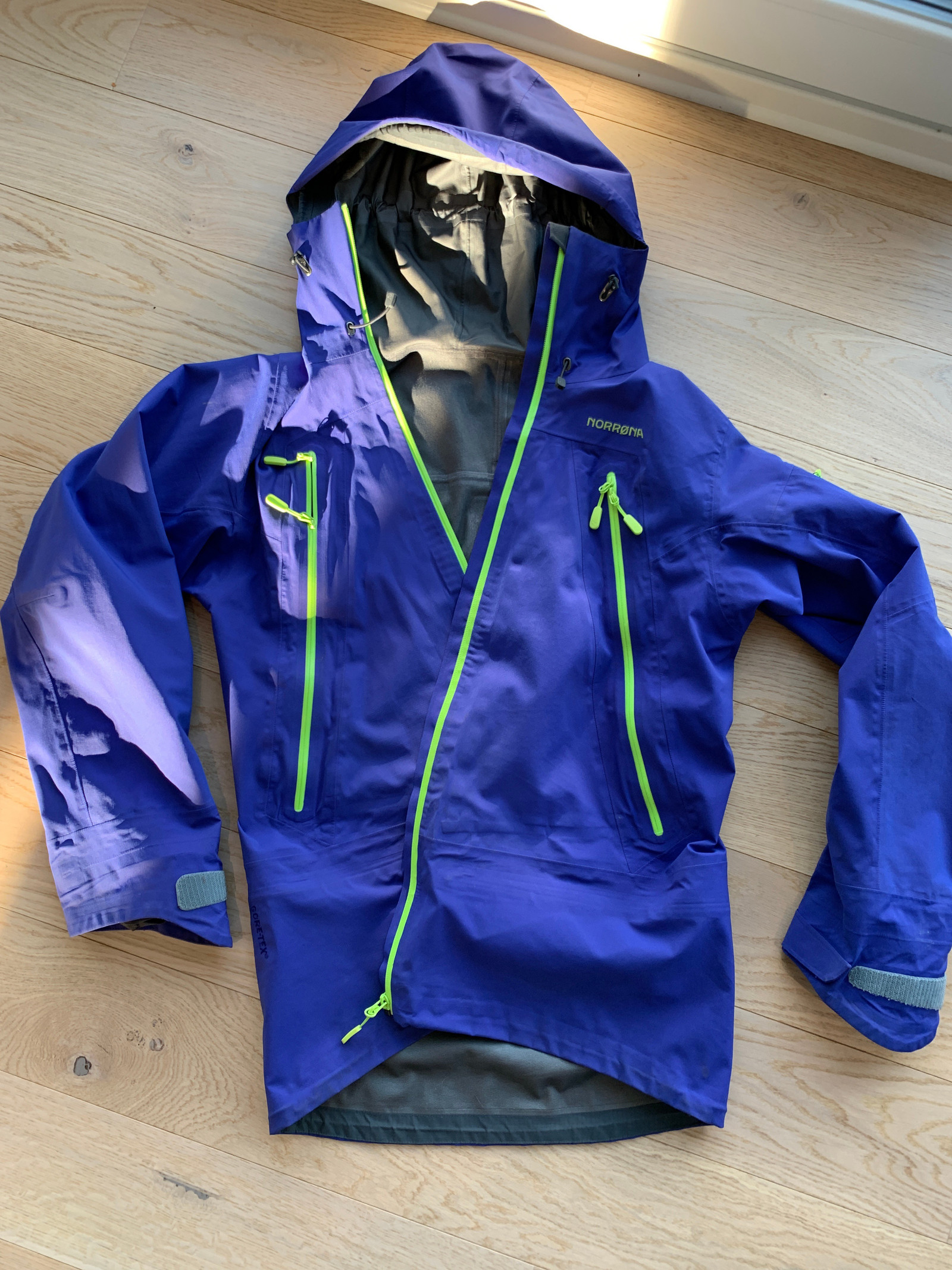 norrøna narvik gore tex jakke str M | FINN.no Norrøna Narvik Gore Tex jakke herremodell | FINN.no