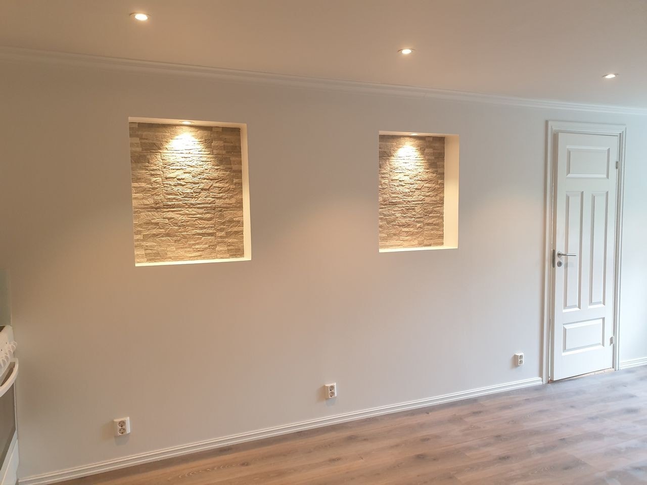 Pen innebygd hyller med led downlight Galleribilde