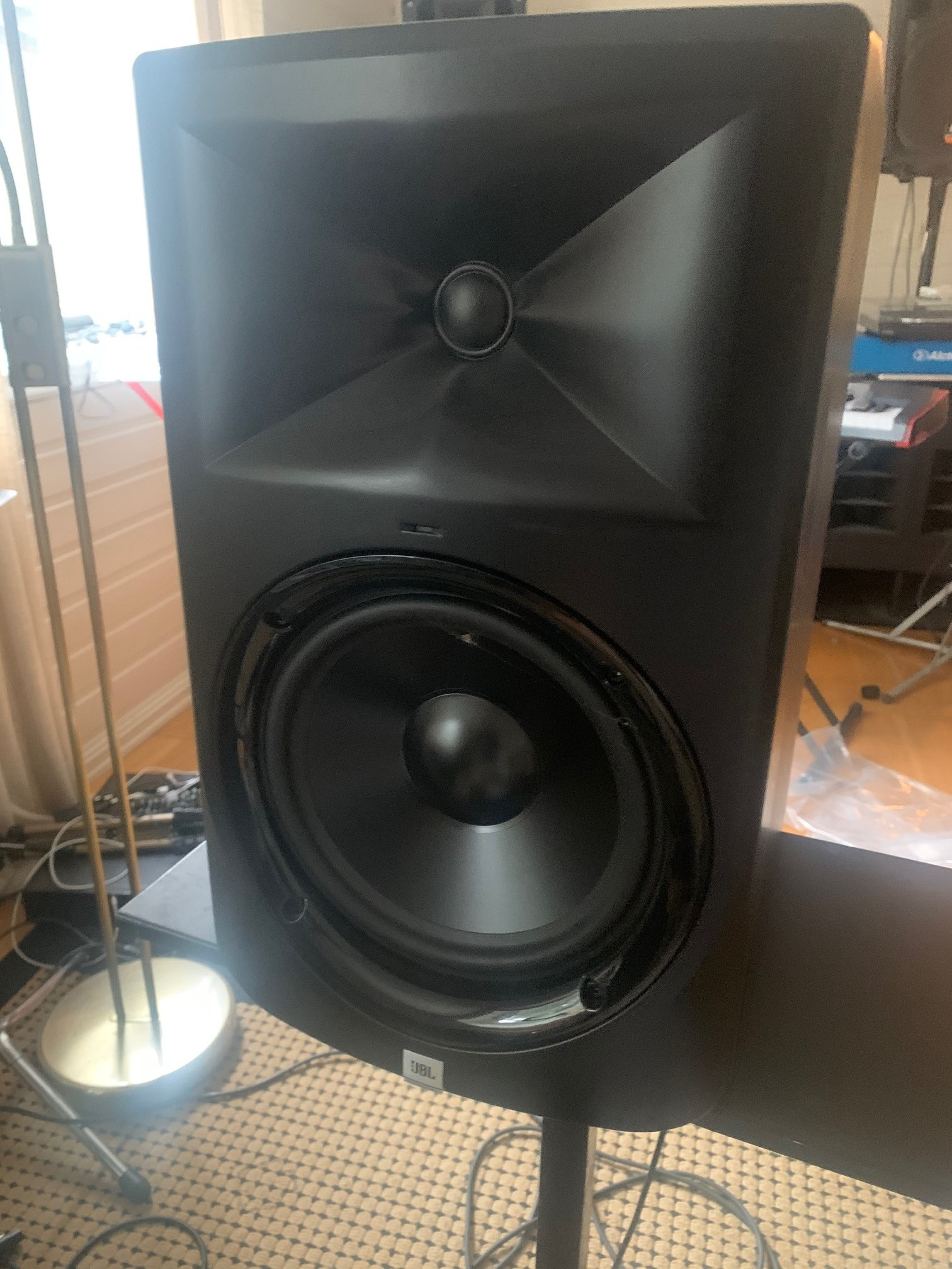 jbl lrs308