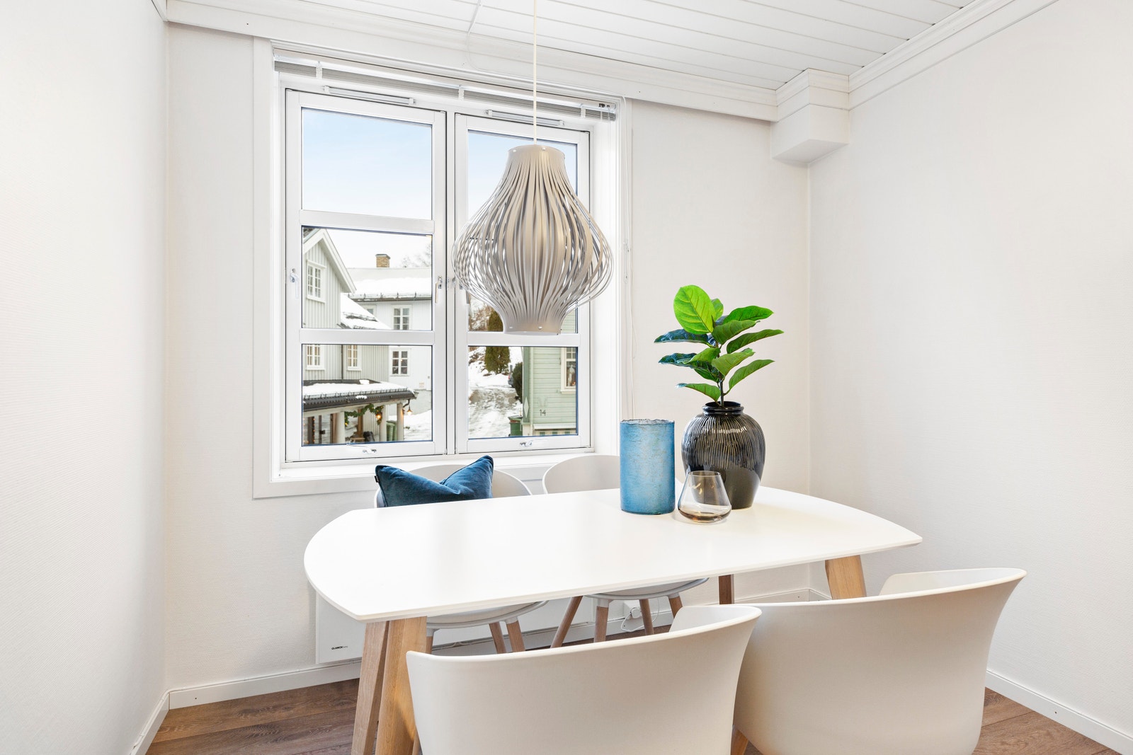 God plass til kjøkkenbord Galleribilde